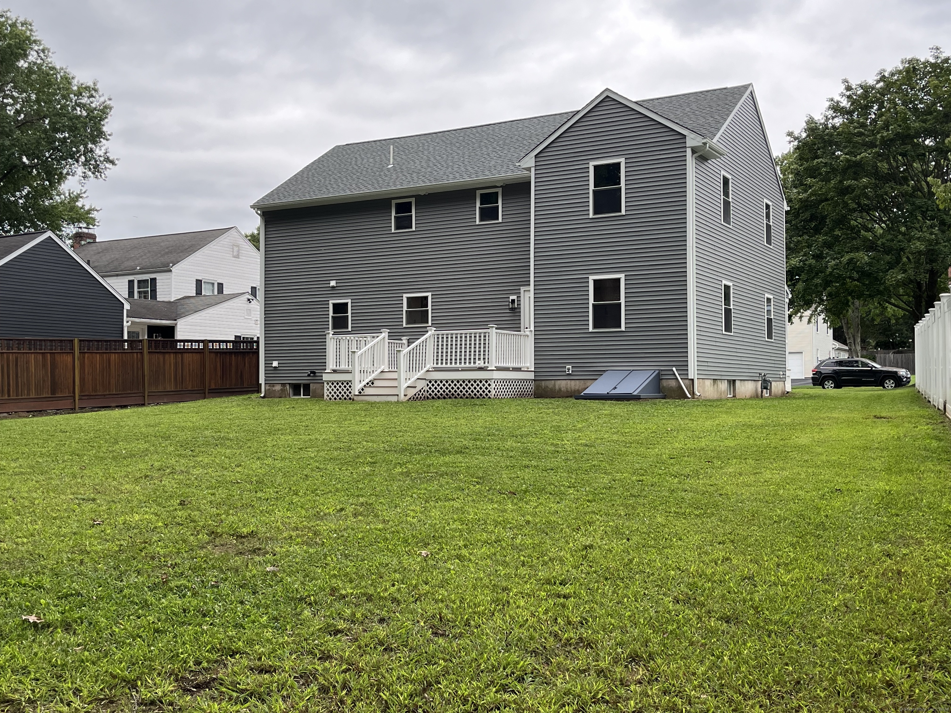 Photo 5 of 39 of 66 Overbrook Road house