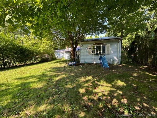 Photo 5 of 16 of 76 Trumbull Street house