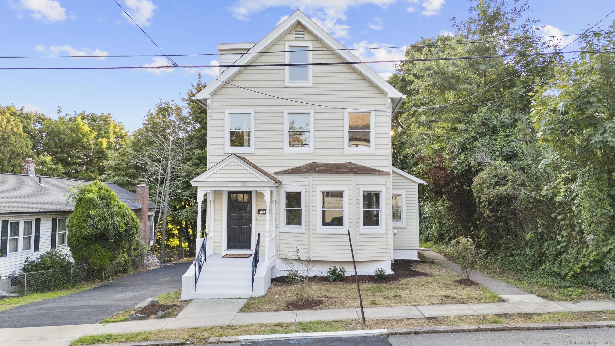 Photo 1 of 34 of 25 Boylston Street house