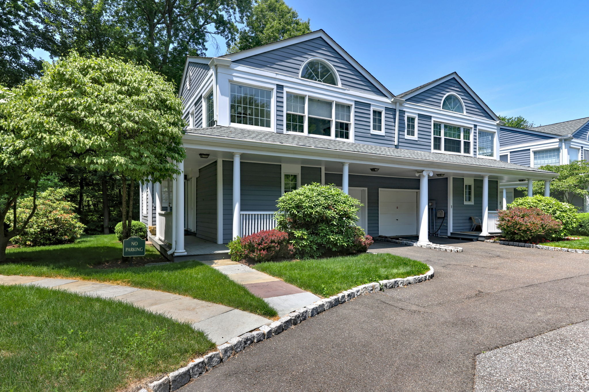 Photo 3 of 29 of 230 Saugatuck Avenue APT 8 townhome