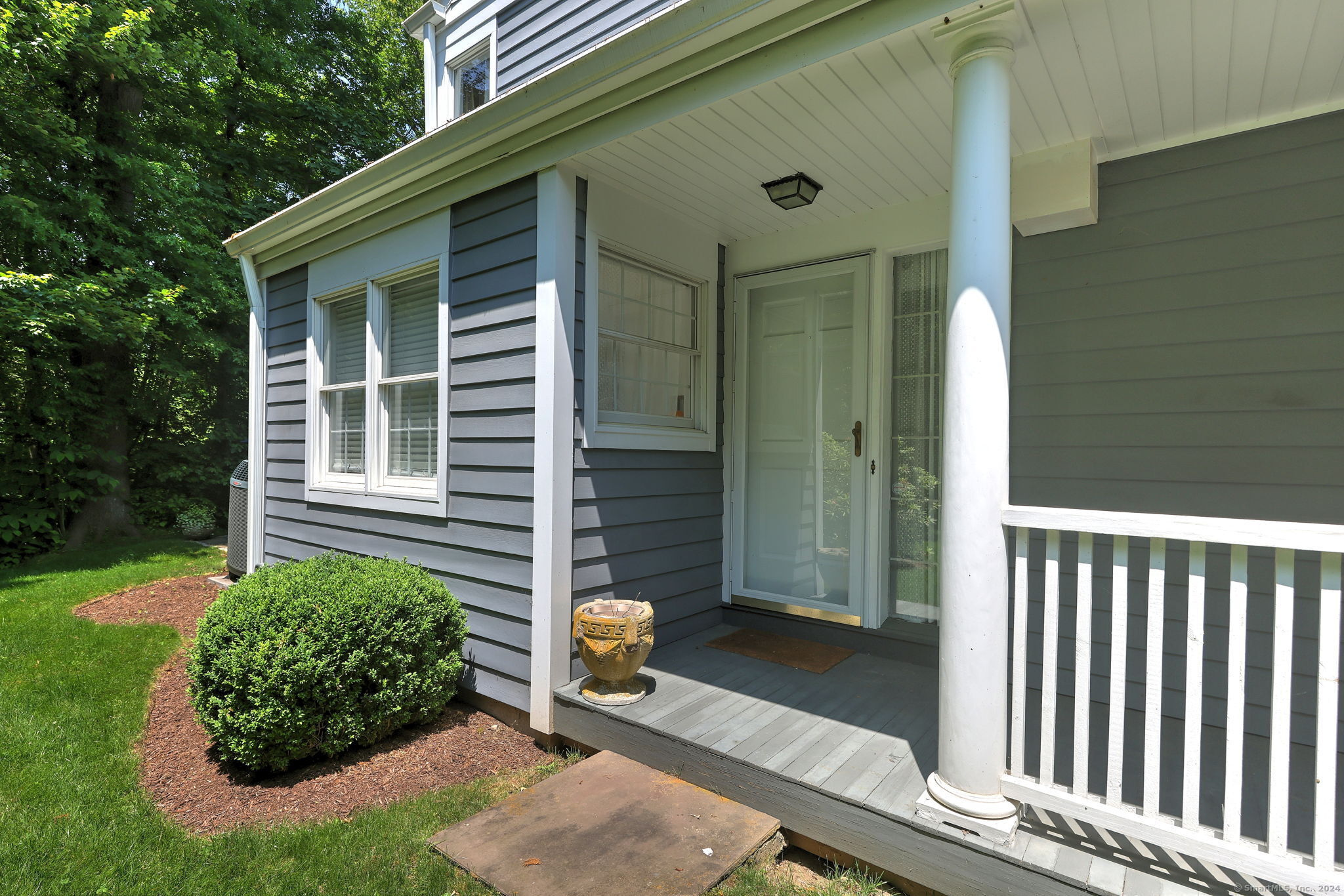 Photo 4 of 29 of 230 Saugatuck Avenue APT 8 townhome