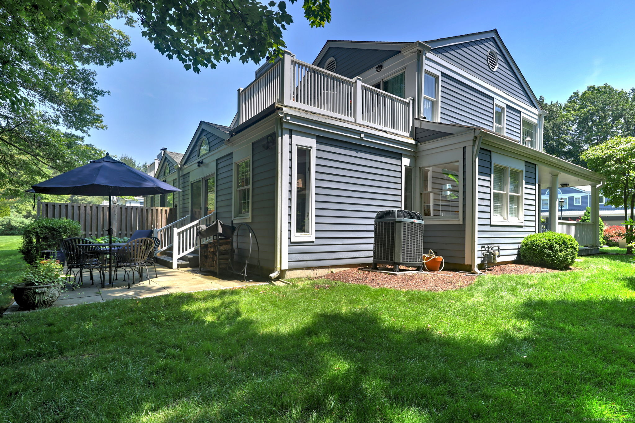 Photo 5 of 29 of 230 Saugatuck Avenue APT 8 townhome