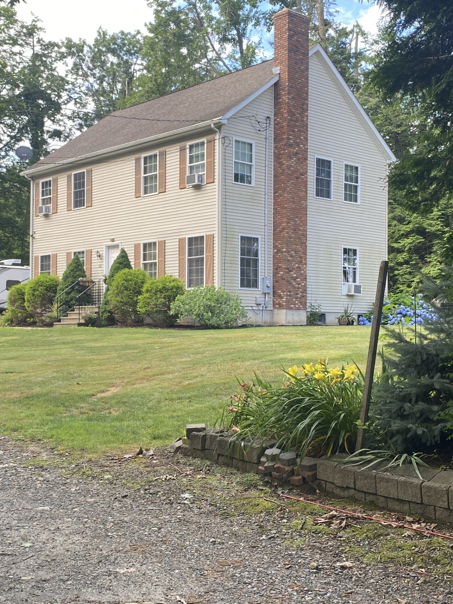 Photo 2 of 11 of 231 Jewett Street house