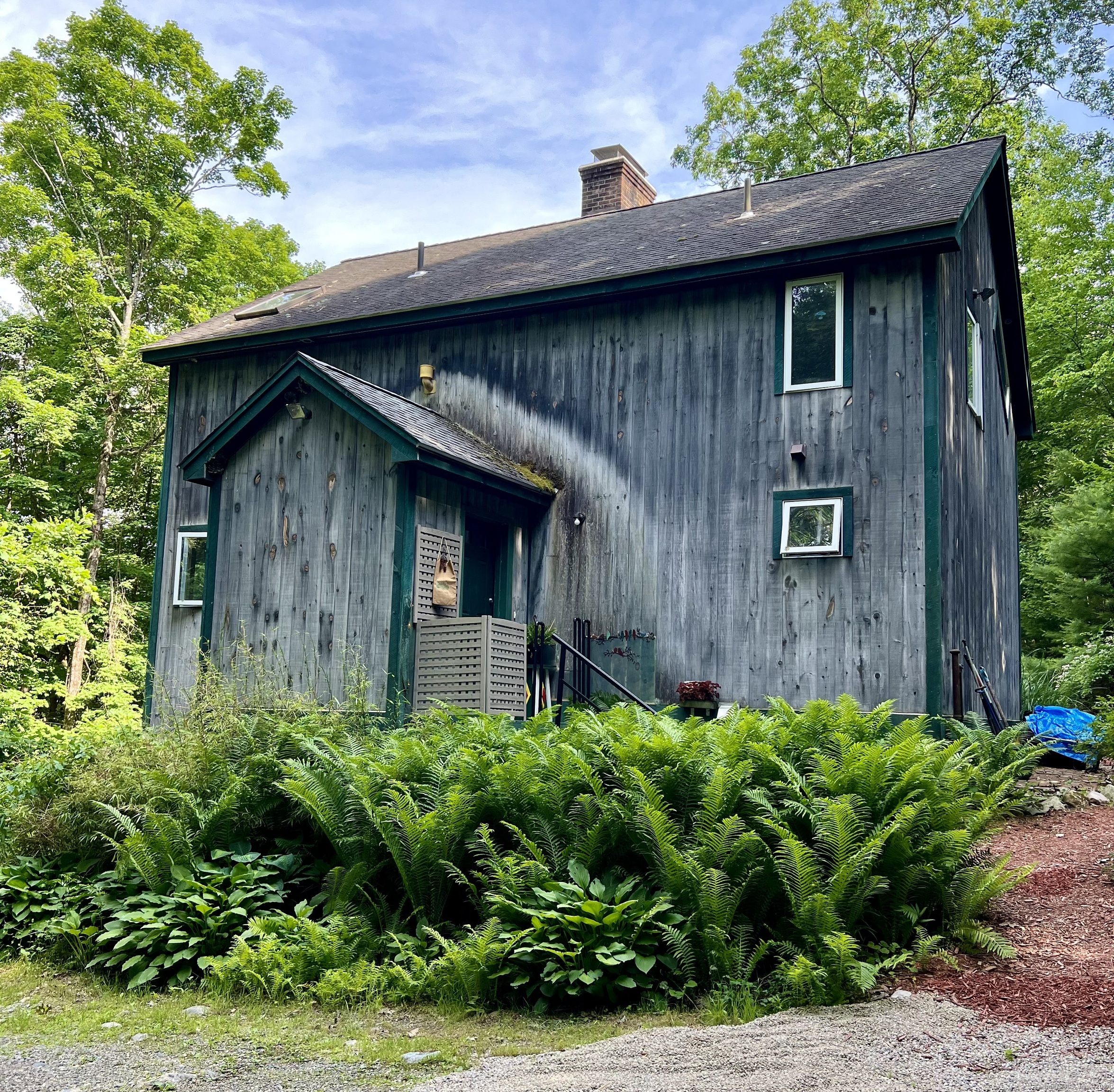 Photo 2 of 10 of 184 Newfield Road house