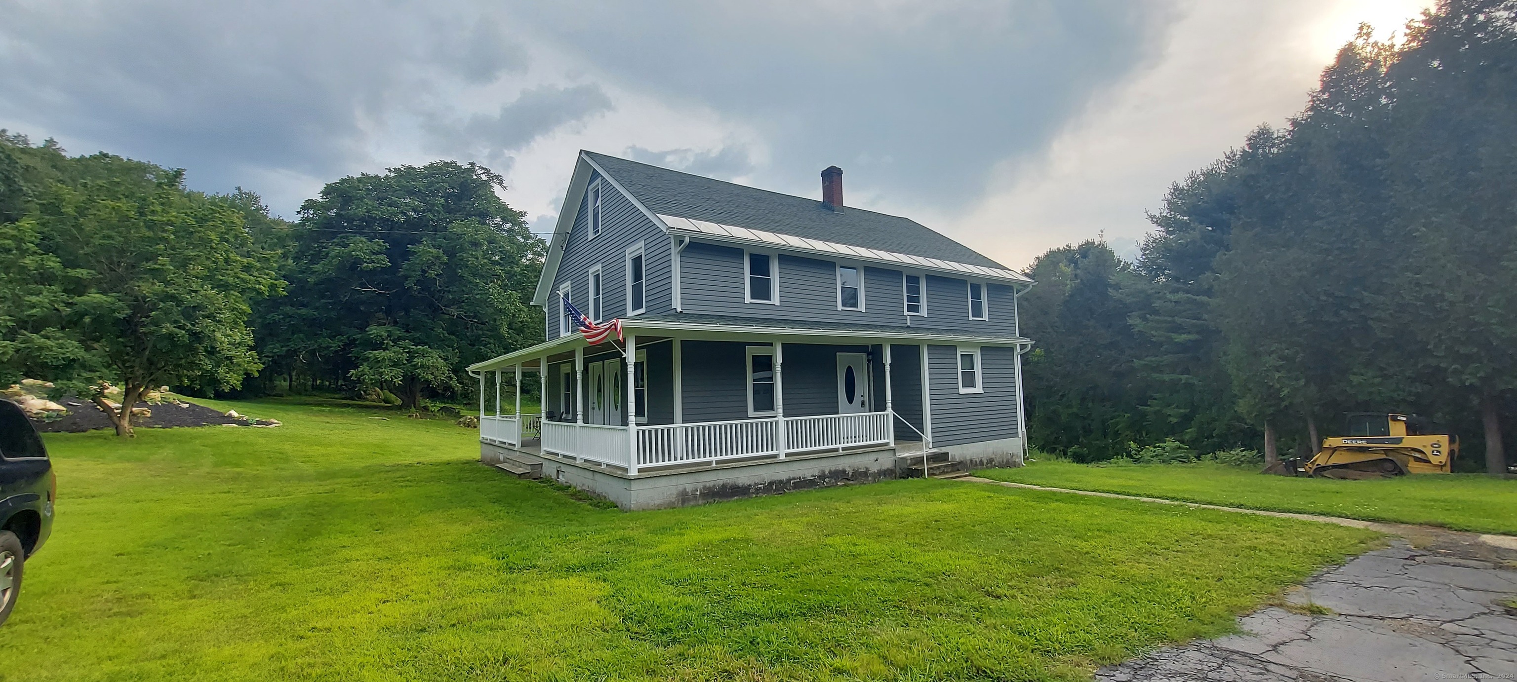 Photo 1 of 35 of 114 Moore Avenue house