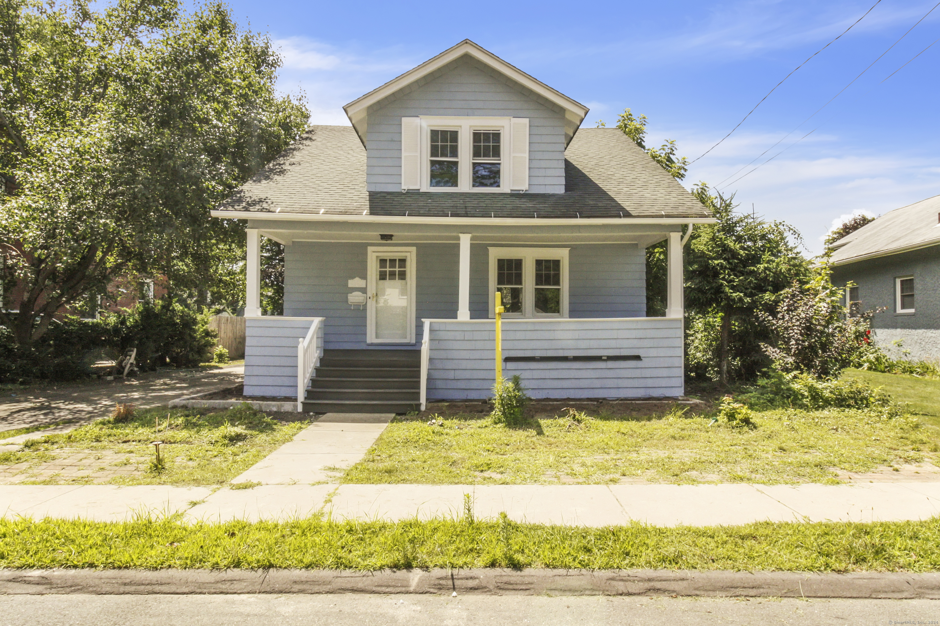 Photo 1 of 27 of 113 Maple Avenue house