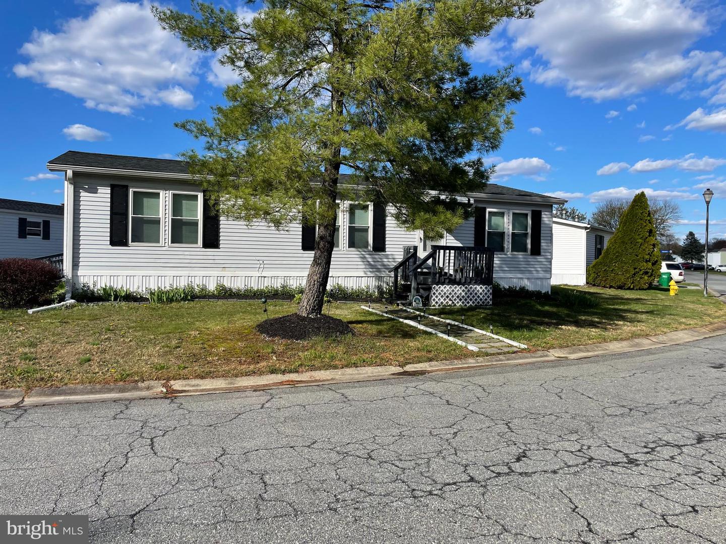 Photo 4 of 29 of 341 Jacobs Loop #16 mobile home