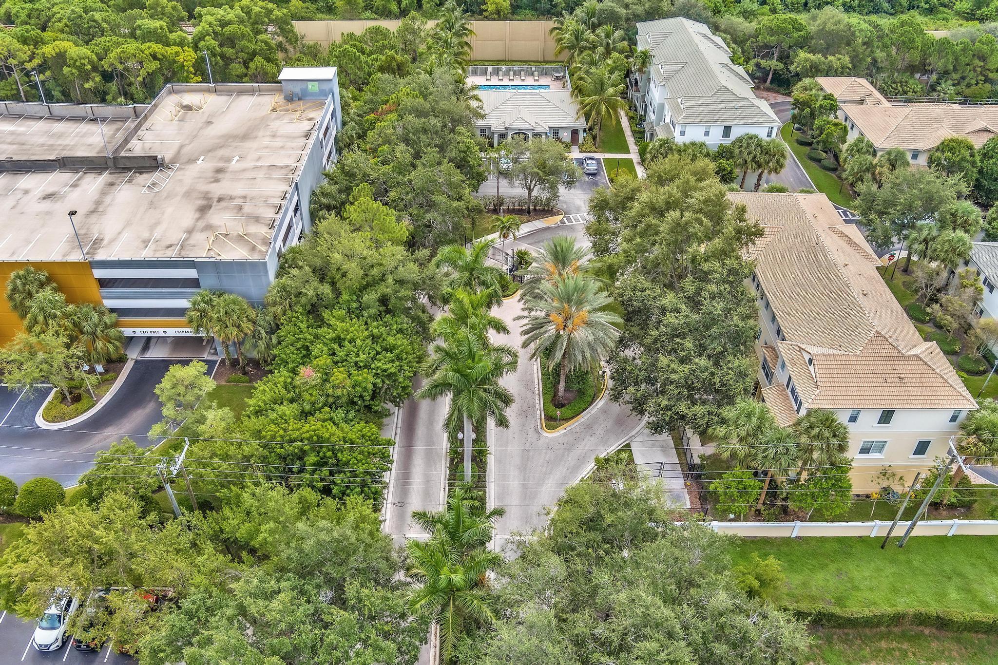 Photo 60 of 64 of 1124 NW 18th Avenue townhome