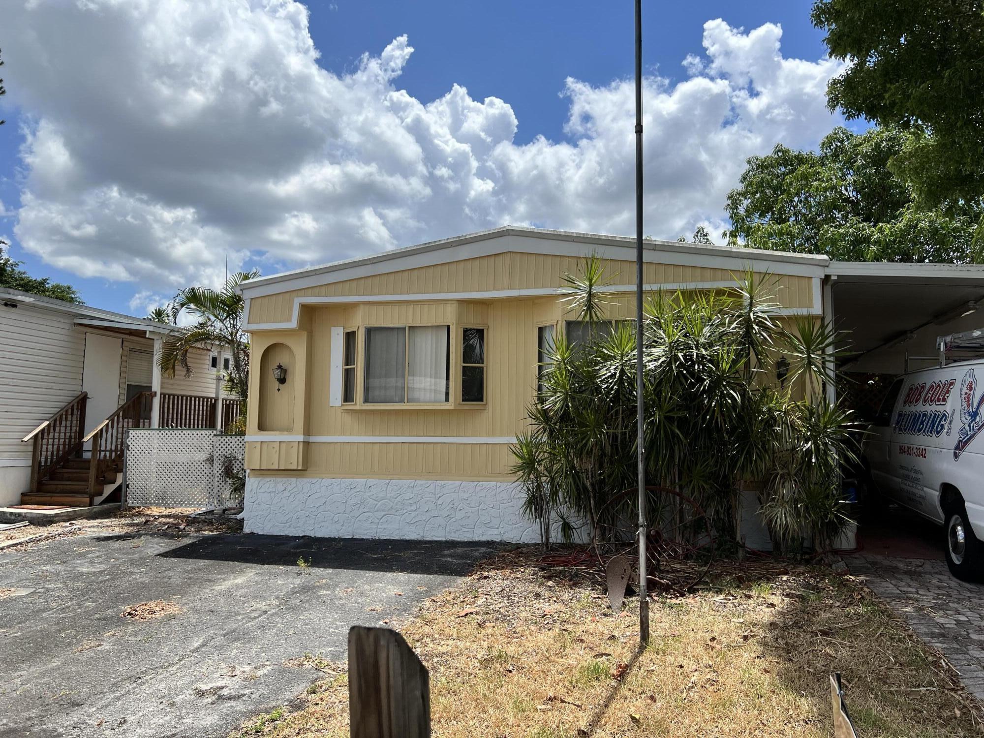 Photo 2 of 3 of 22894 Sailfish Road mobile home