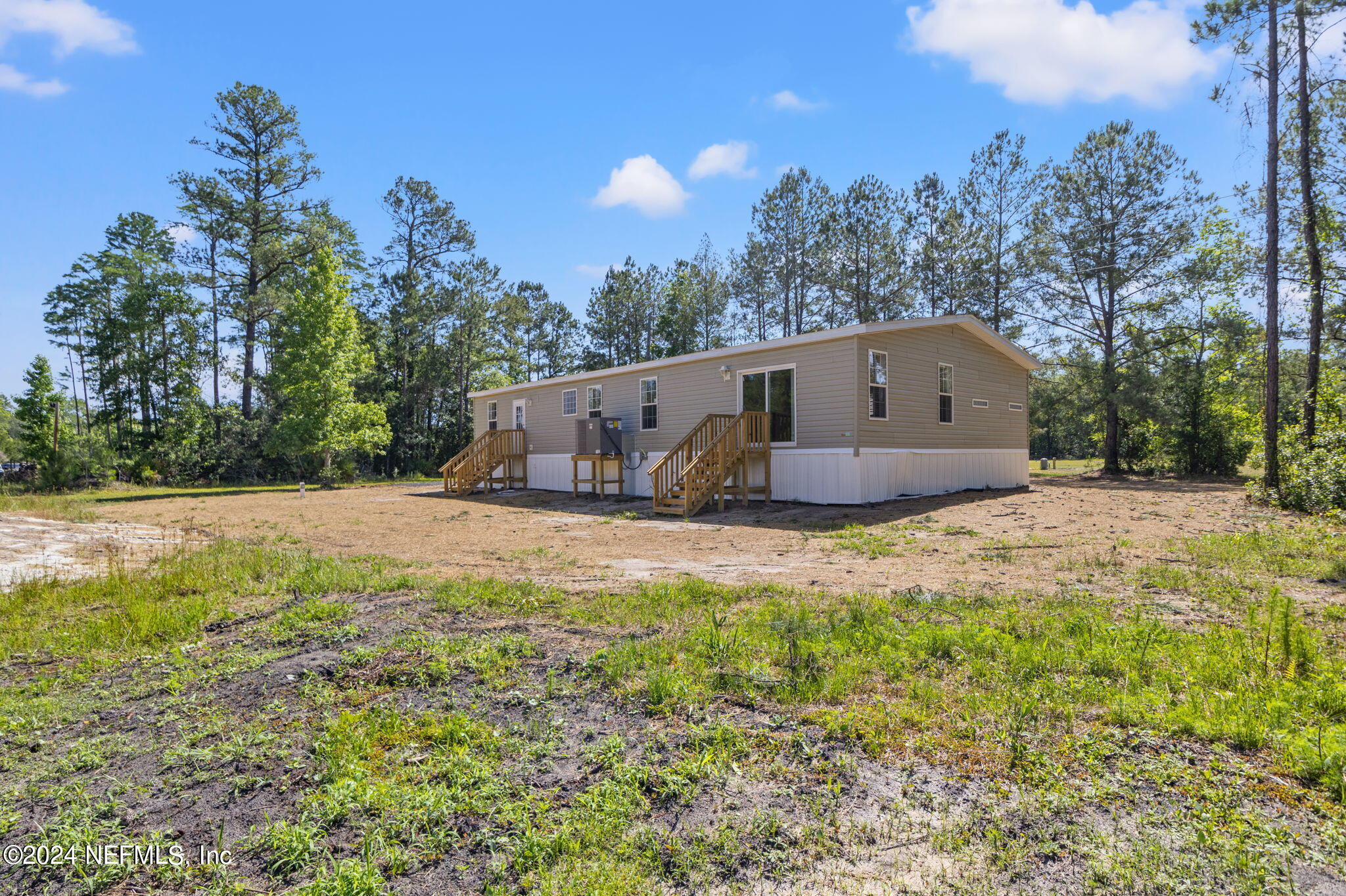 Photo 13 of 14 of 13294 VINEYARD Drive mobile home