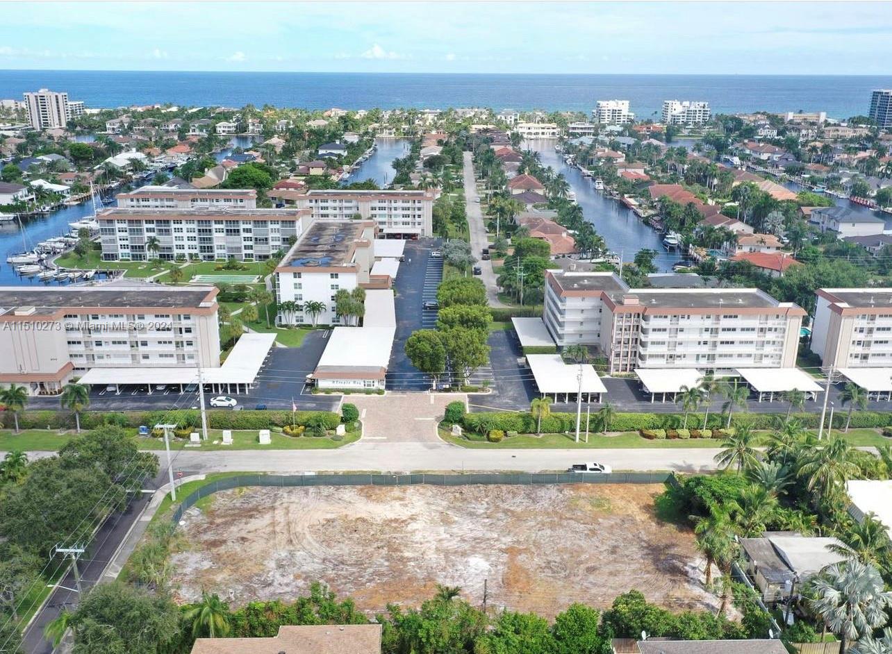 Photo 5 of 6 of 2812 Florida Boulevard townhome