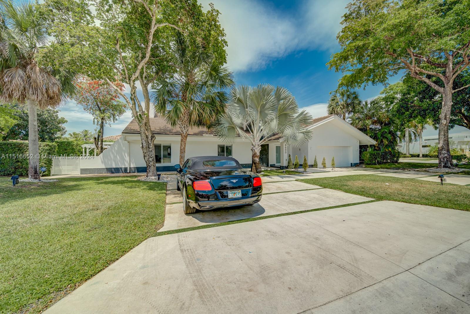 Photo 1 of 44 of 9473 NW 49th Doral Ln house