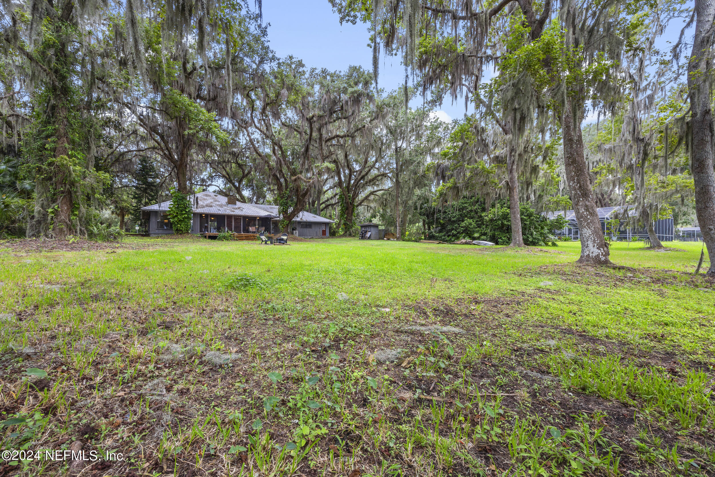 Photo 40 of 51 of 119 RIVERS EDGE Drive house