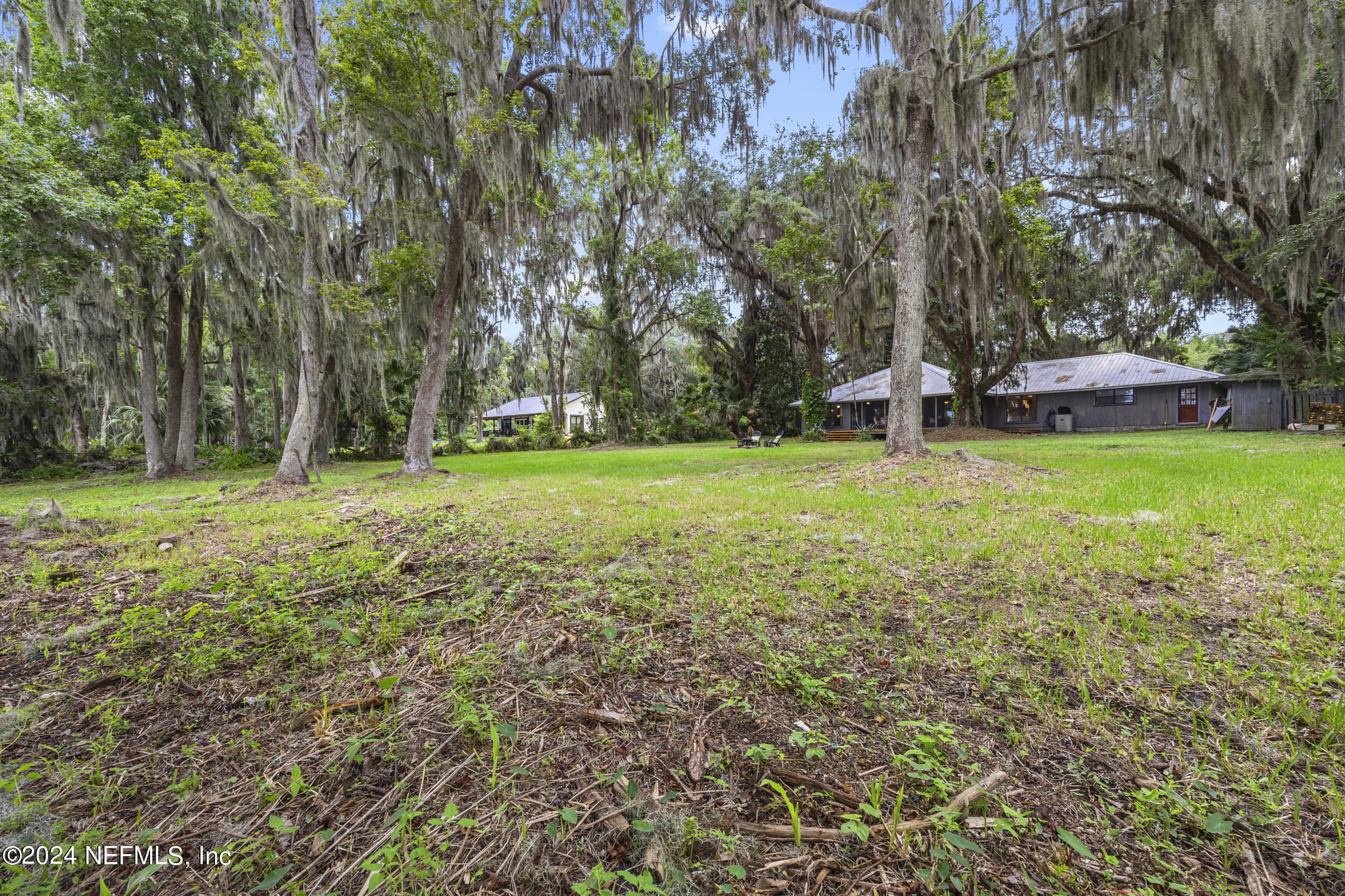 Photo 41 of 51 of 119 RIVERS EDGE Drive house