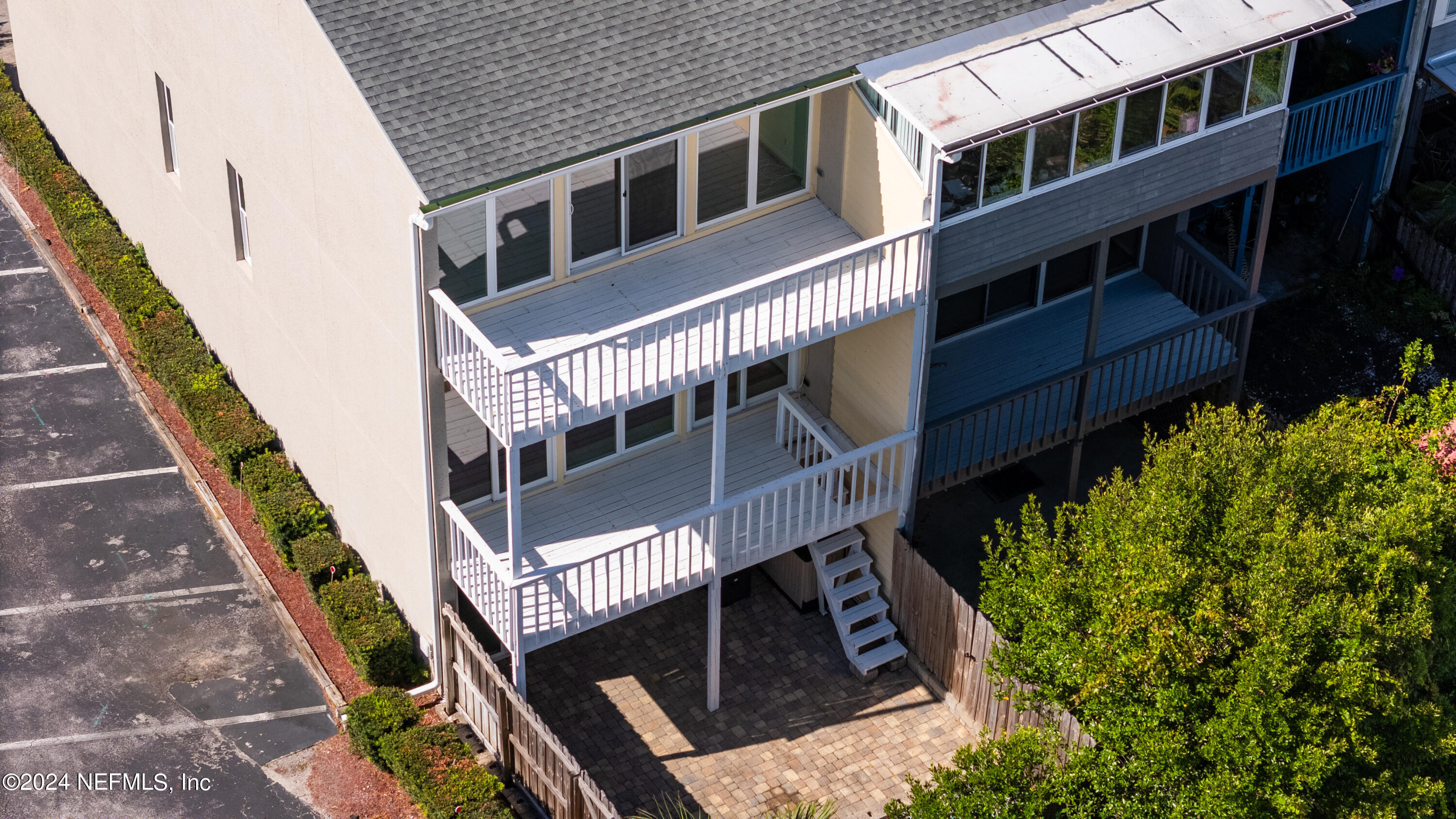 Photo 5 of 50 of 327 SCENIC POINT Lane townhome