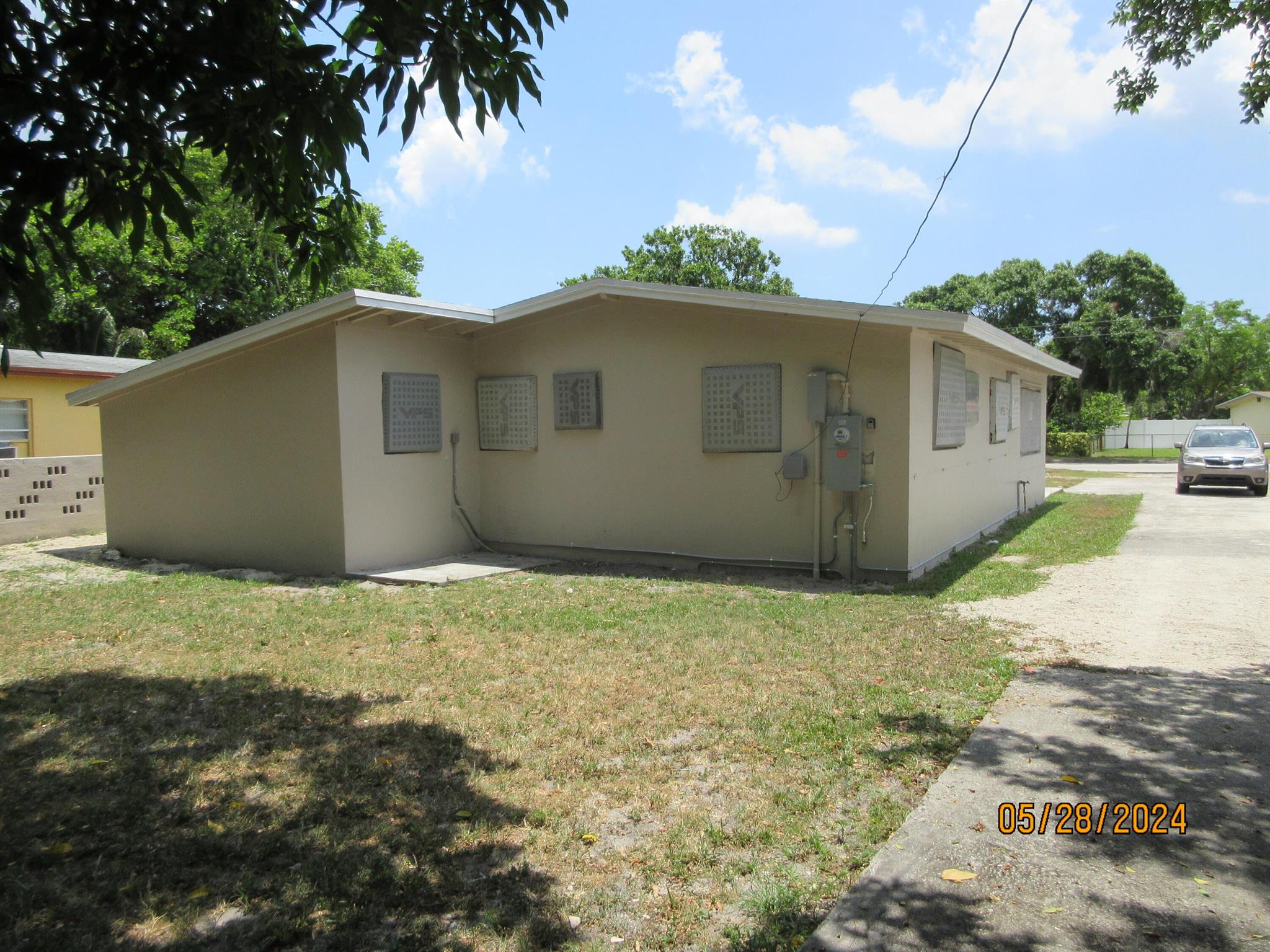 Photo 9 of 9 of 1613 NW 15th Avenue house