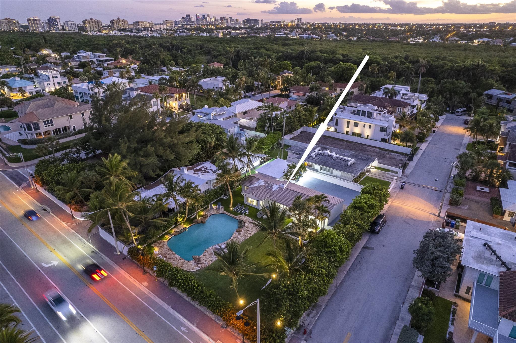 Photo 36 of 39 of 1663 N Fort Lauderdale Beach Blvd house