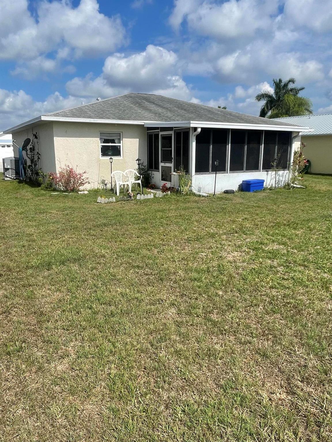 Photo 8 of 10 of 6706 Alemendra Street house