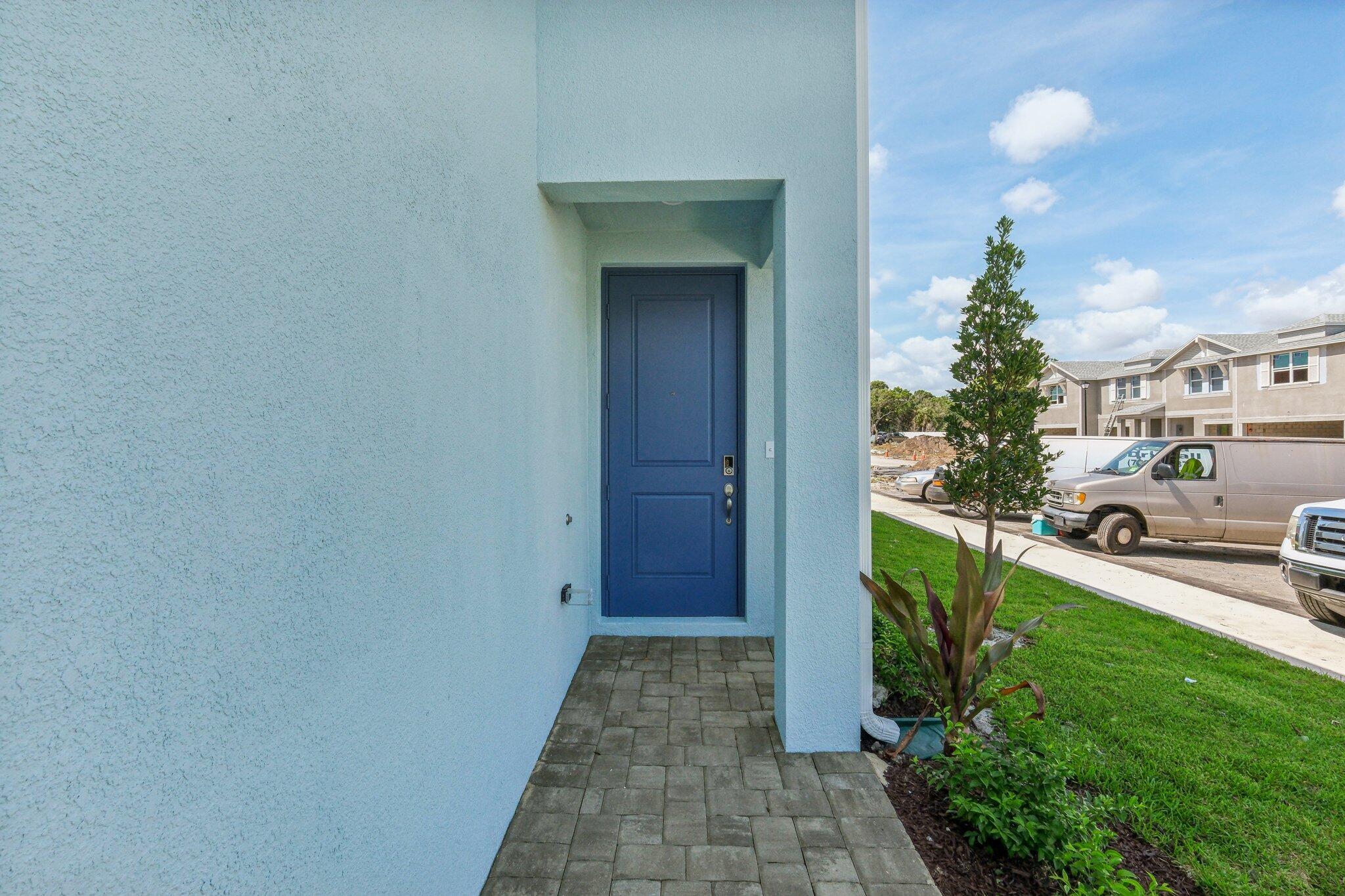 Photo 4 of 36 of 423 Salisbury Circle Lot 31 townhome