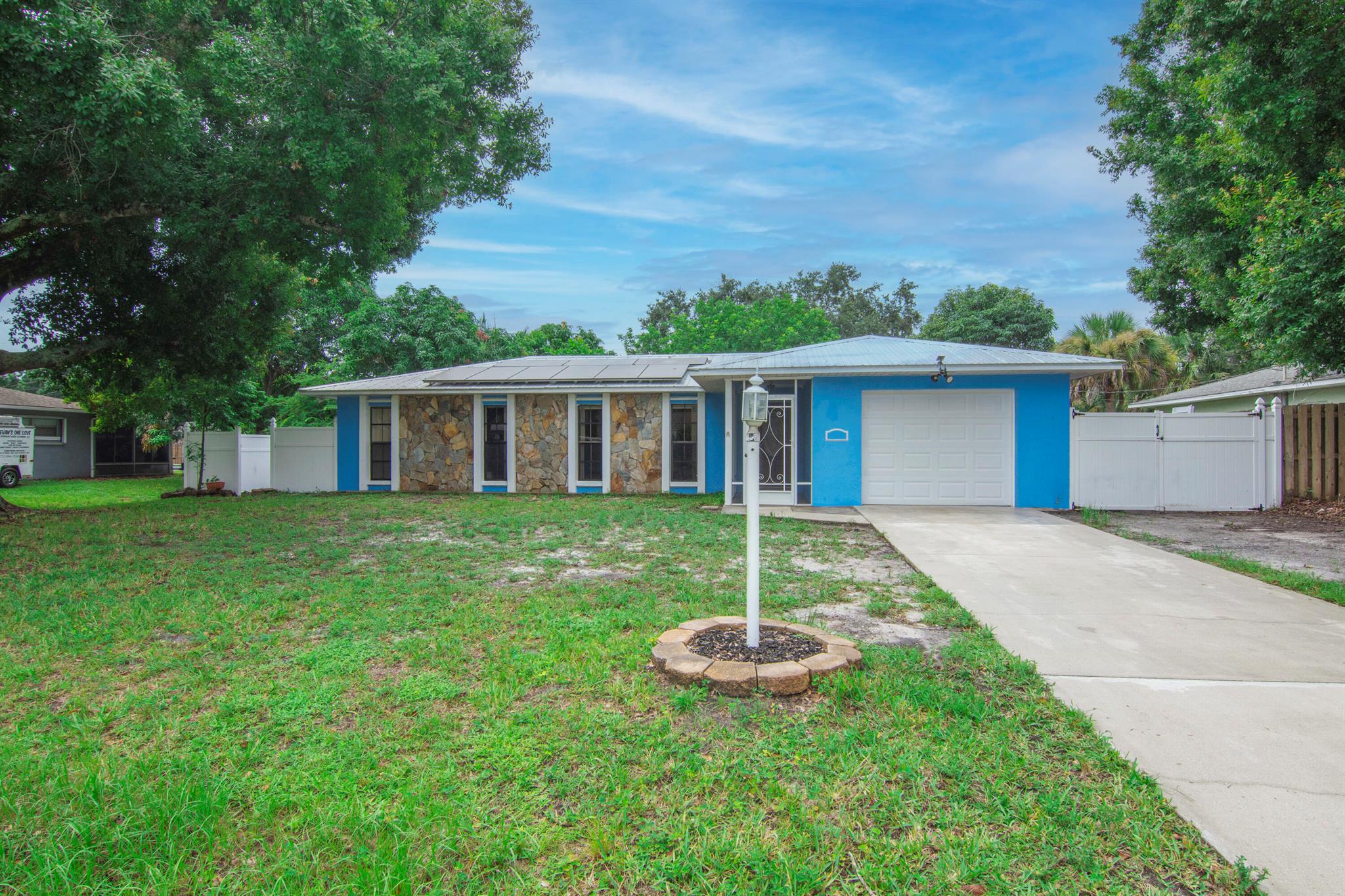 Photo 1 of 28 of 7505 Ocala Avenue house