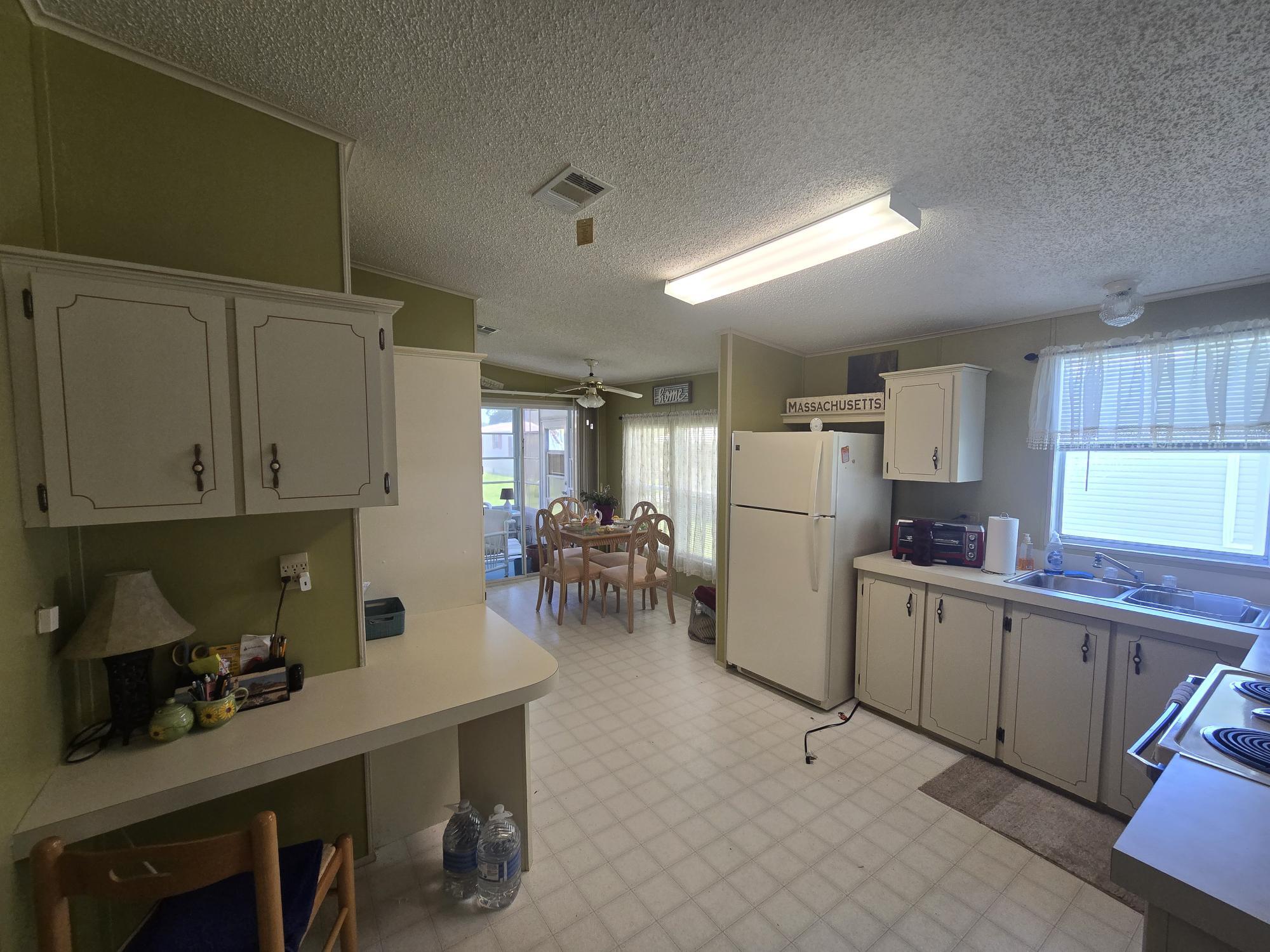 Photo 6 of 24 of 6508 Zapote Ct. Court mobile home