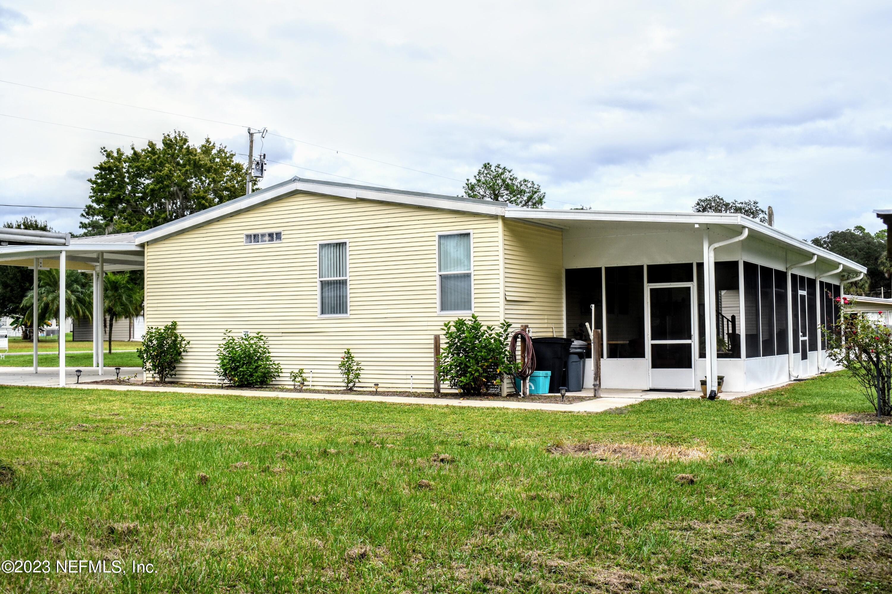 Photo 6 of 31 of 123 S LAKE GEORGE Drive mobile home