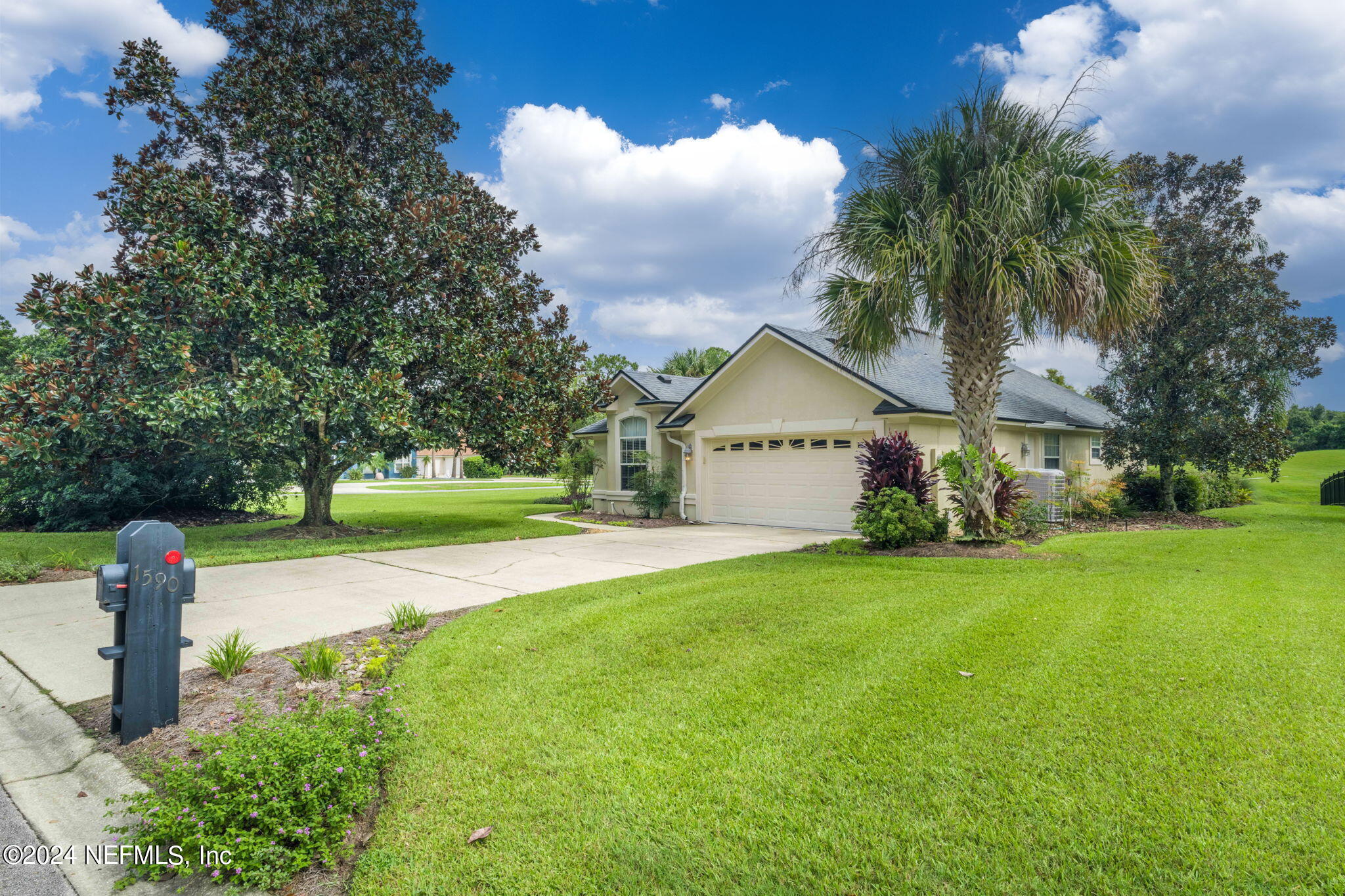 Photo 81 of 98 of 1590 STONEBRIAR Road house