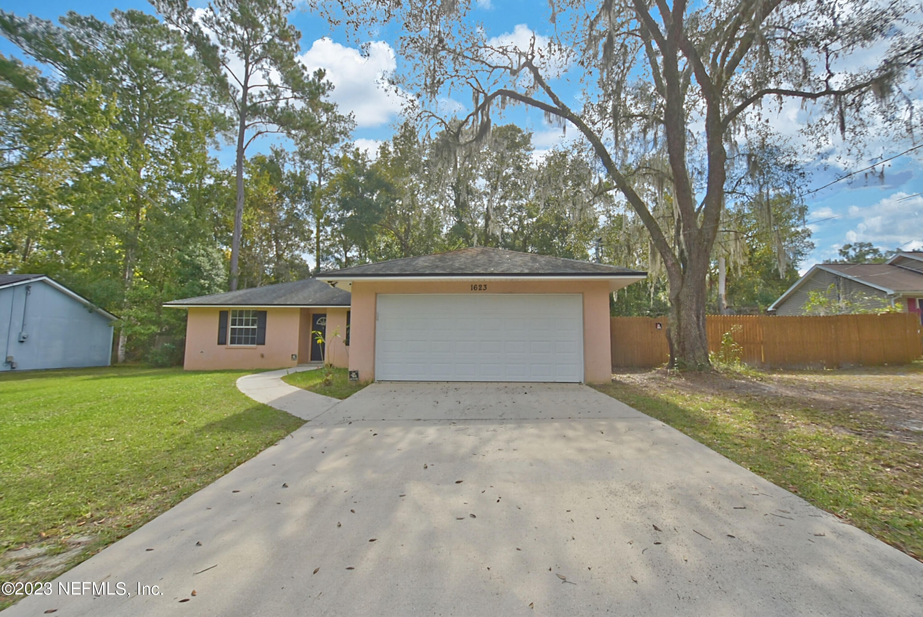 Photo 11 of 44 of 1623 HARRING Street house