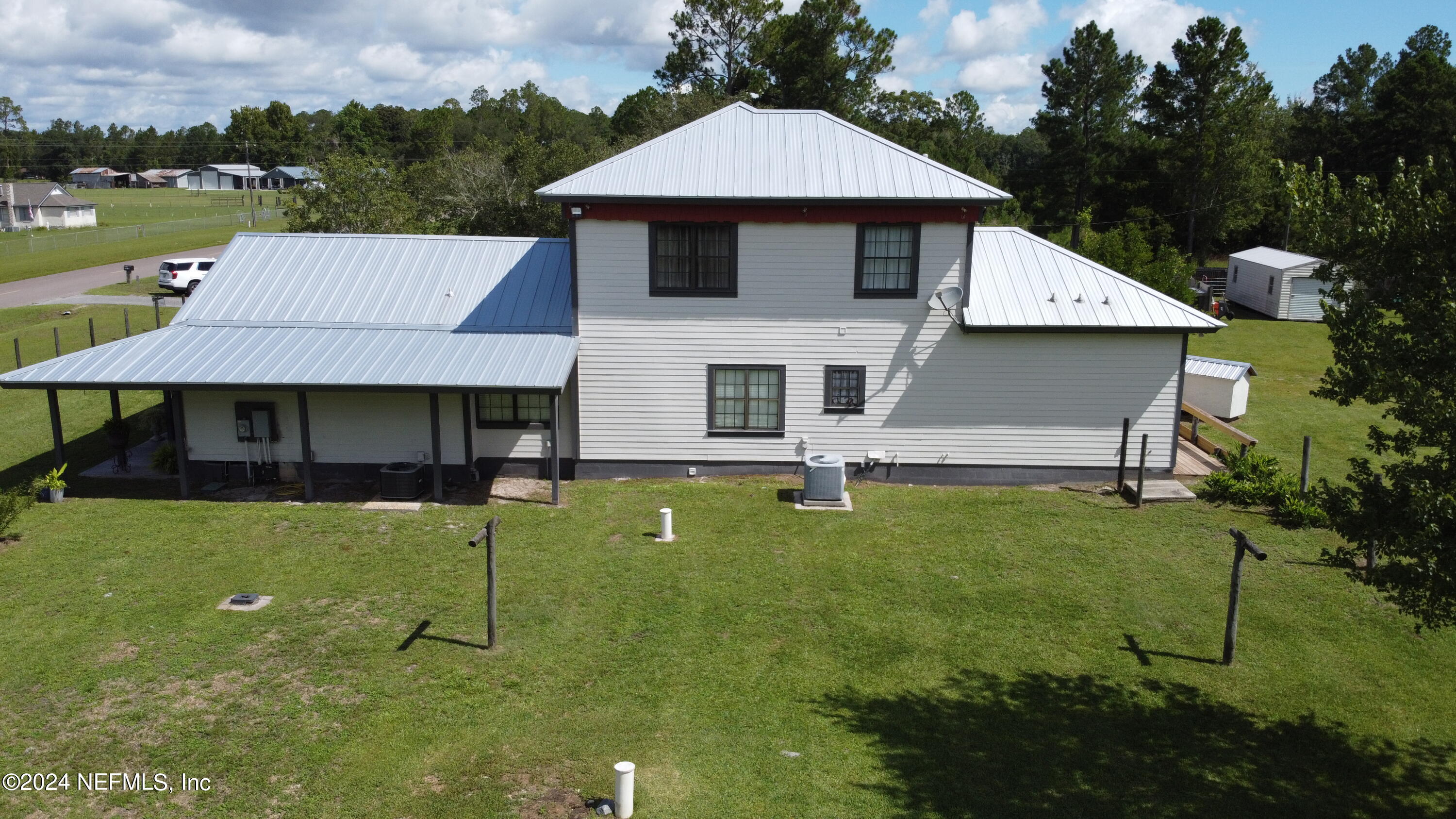 Photo 5 of 96 of 22465 COUNTY ROAD 121 house