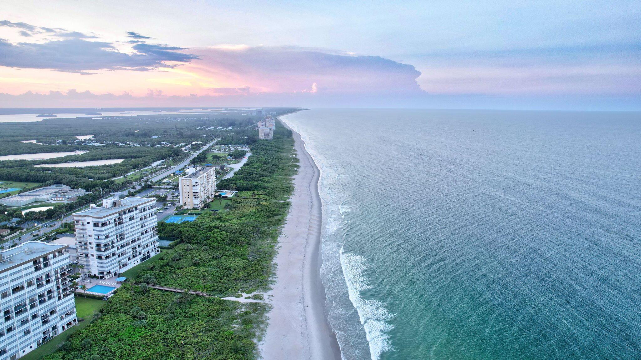 Photo 4 of 4 of 3100 N Highway A1a 1105 condo