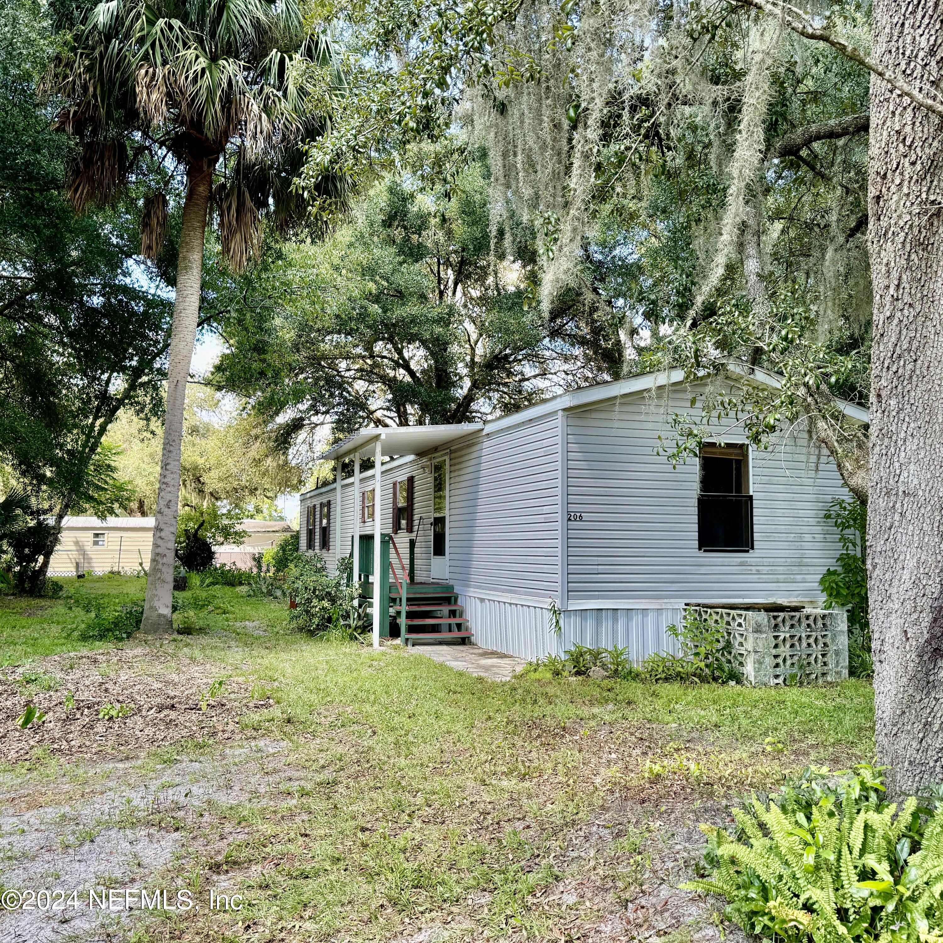 Photo 2 of 18 of 206 ASH Street mobile home