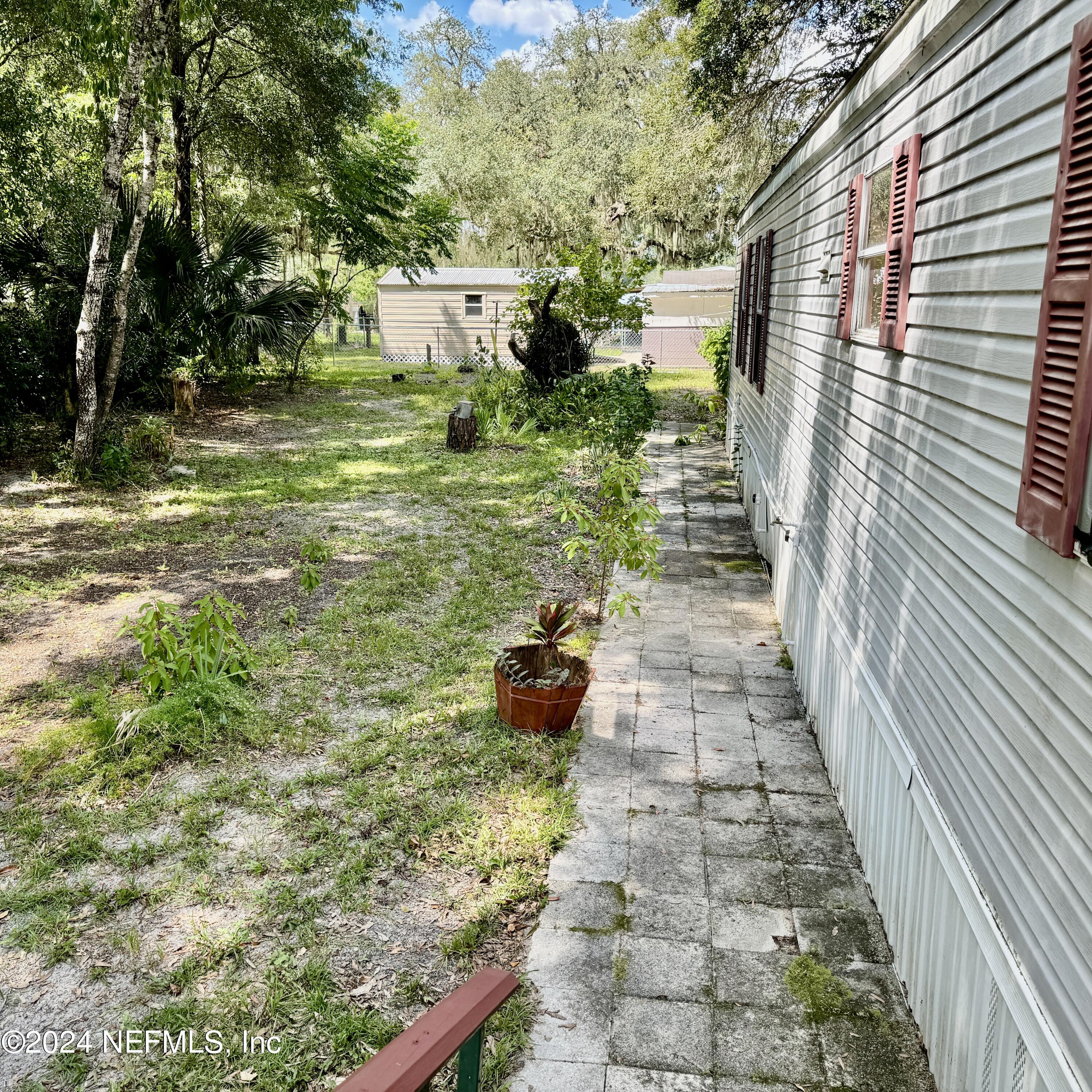 Photo 5 of 18 of 206 ASH Street mobile home