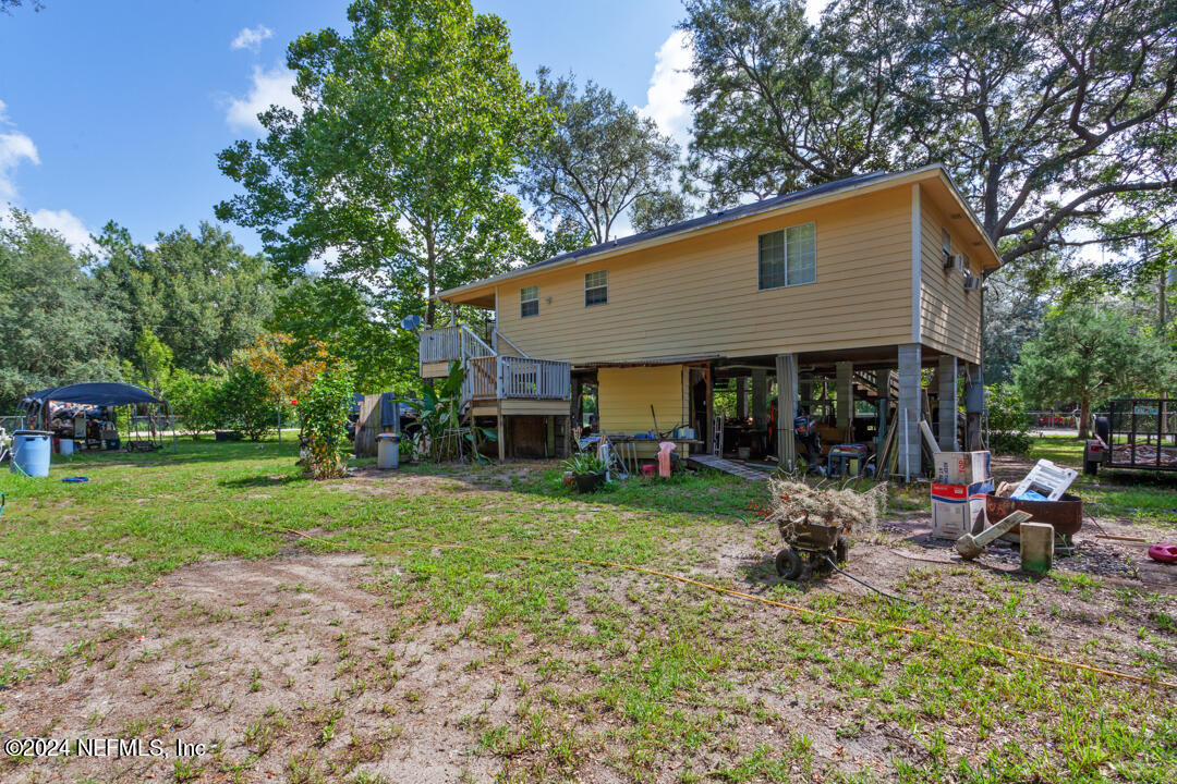 Photo 23 of 28 of 215 MALTAS Avenue house