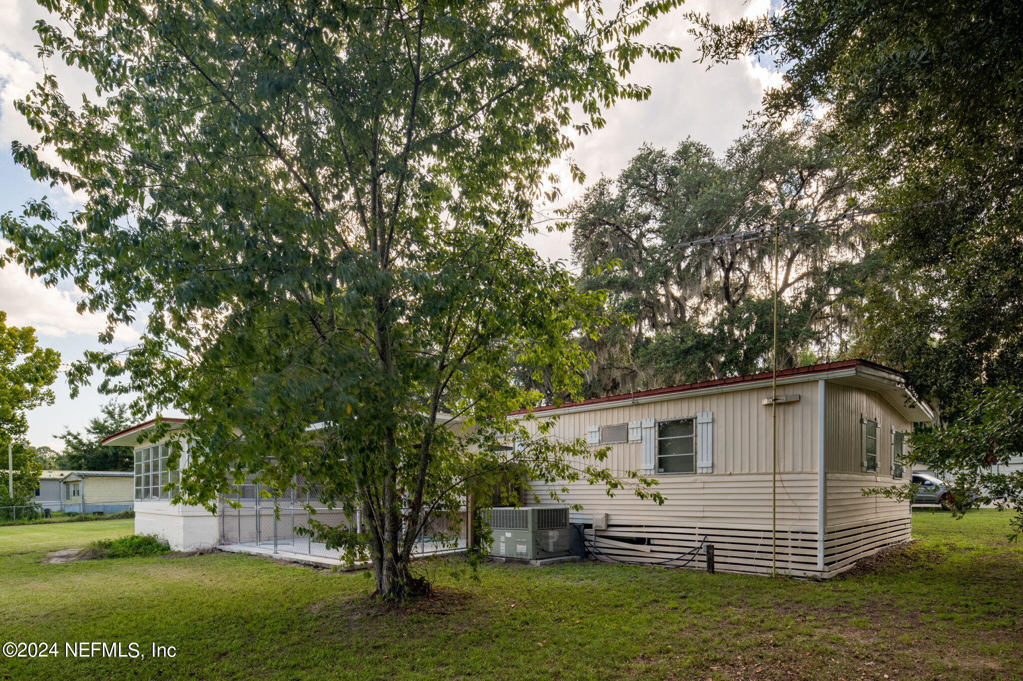 Photo 8 of 38 of 120 BOLL GREEN Drive mobile home