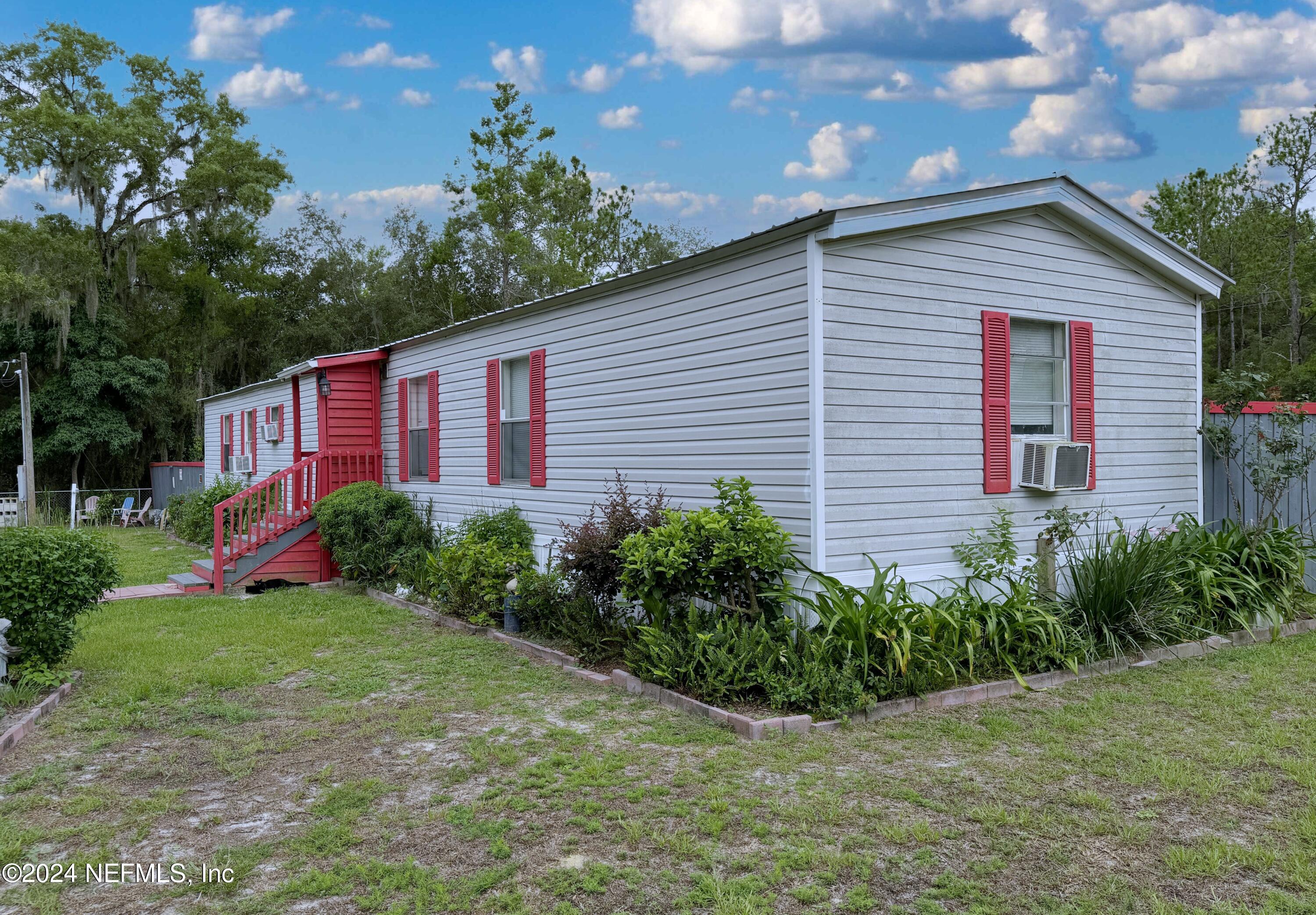 Photo 34 of 61 of 123 CIRCLE Way mobile home