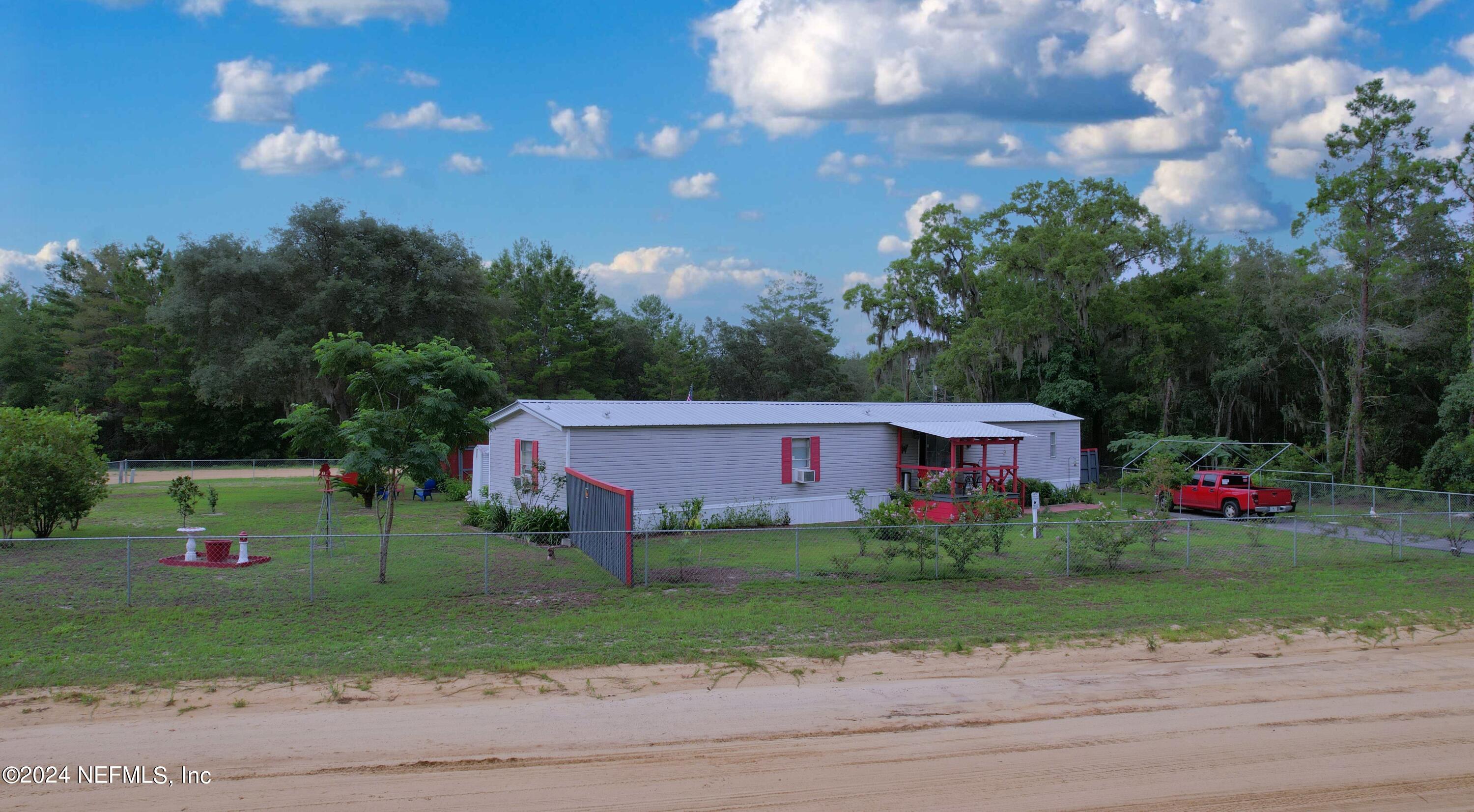 Photo 46 of 61 of 123 CIRCLE Way mobile home