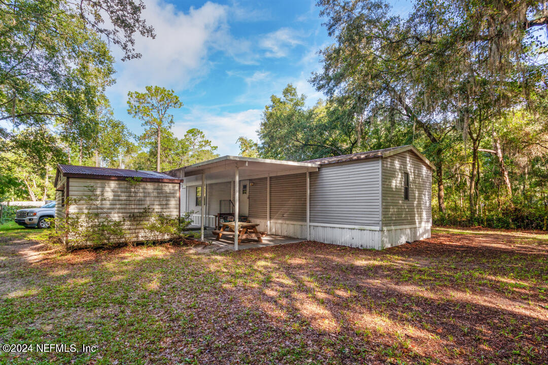 Photo 2 of 23 of 104 CINDY Avenue mobile home