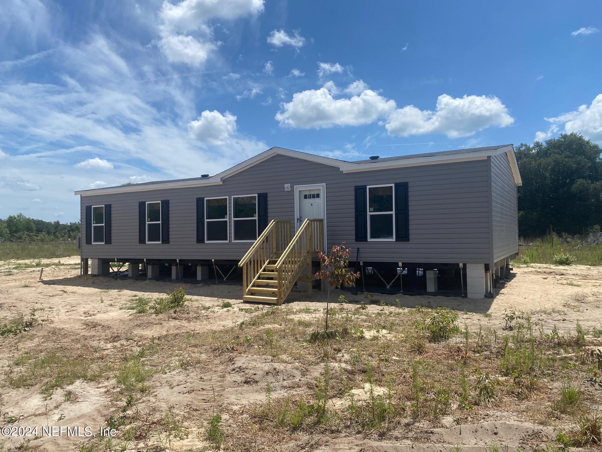 Photo 1 of 2 of 466 COUNTY ROAD 315 mobile home