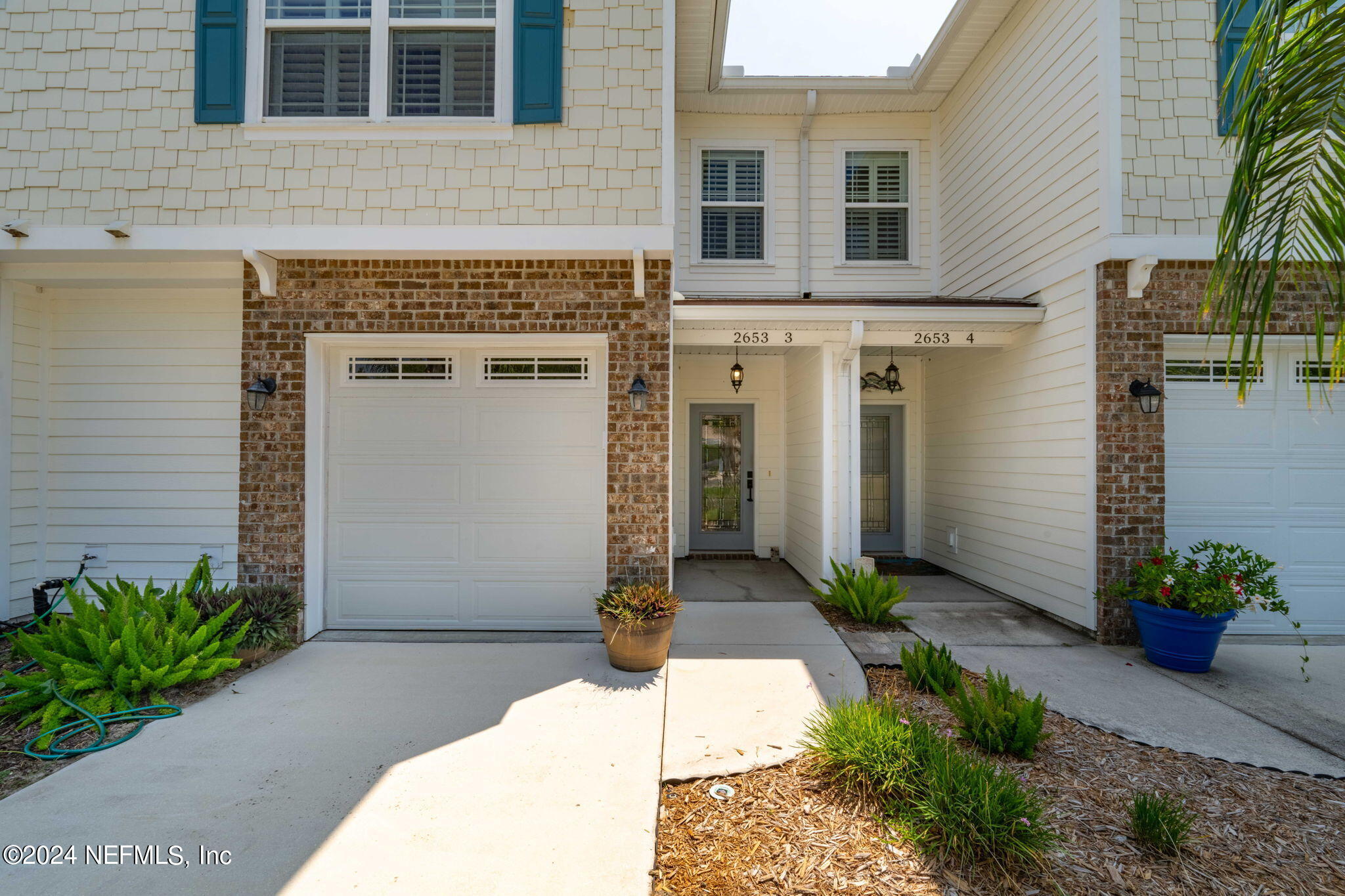 Photo 2 of 19 of 2653 ISABELLA Boulevard 3 townhome