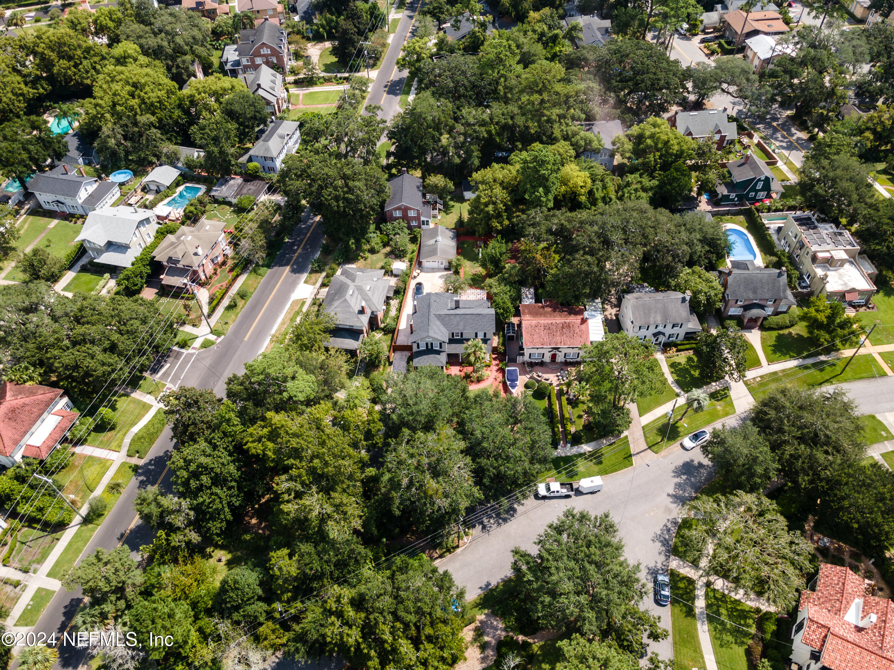 Photo 67 of 74 of 1511 AVONDALE Avenue house