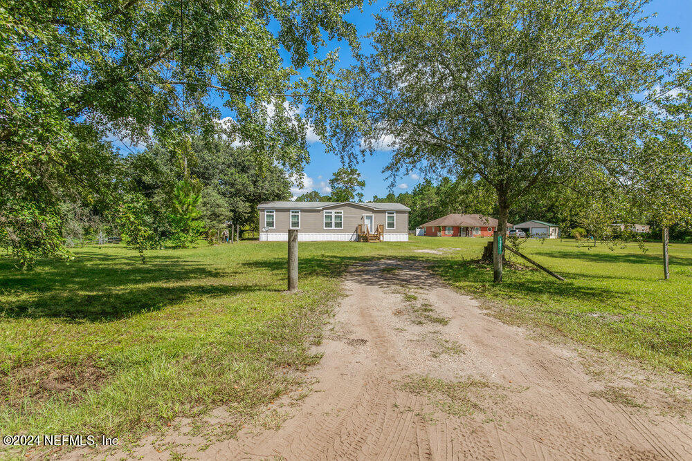 Photo 3 of 70 of 13421 SELLERS Lane mobile home