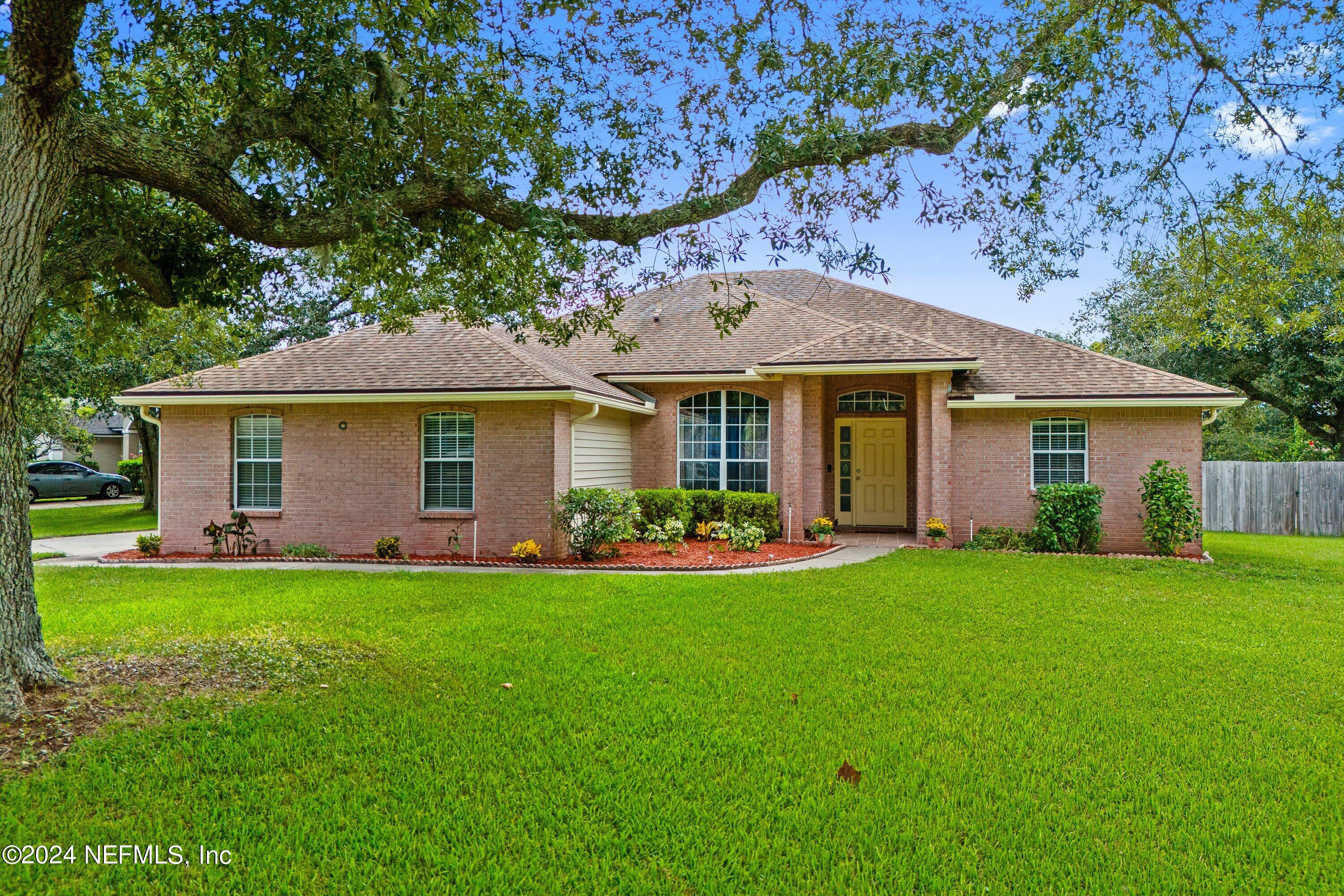 Photo 6 of 50 of 714 TROWBRIDGE Drive house