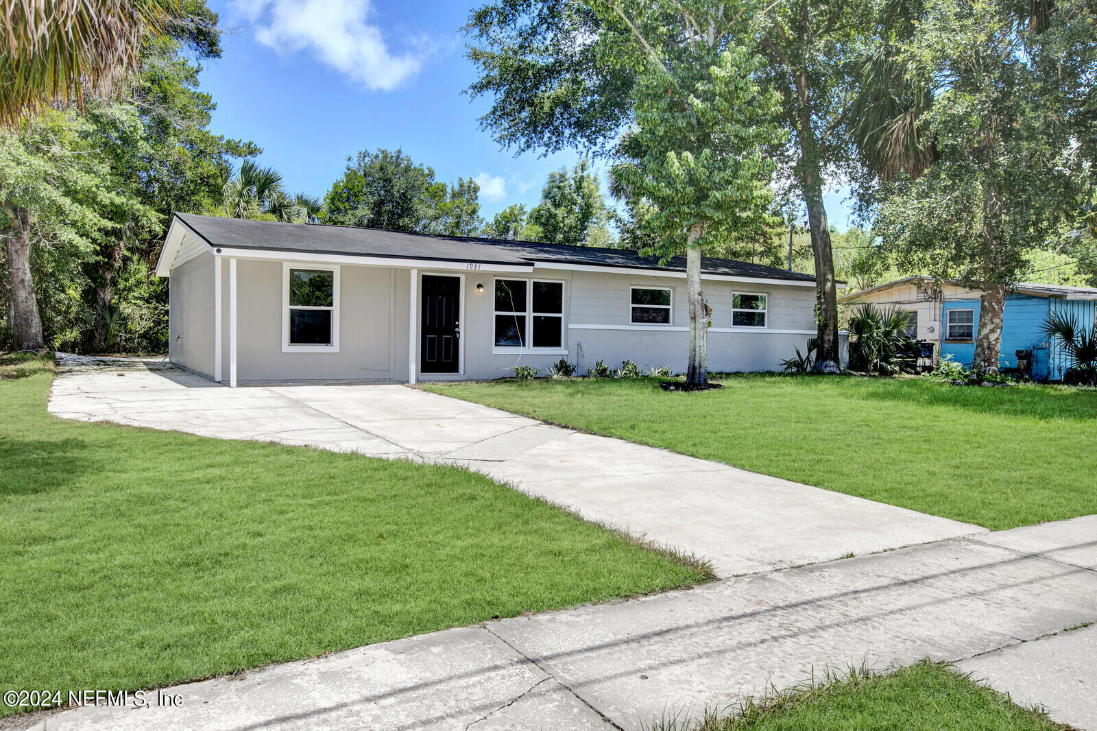 Photo 3 of 22 of 1937 INDIES Drive E house