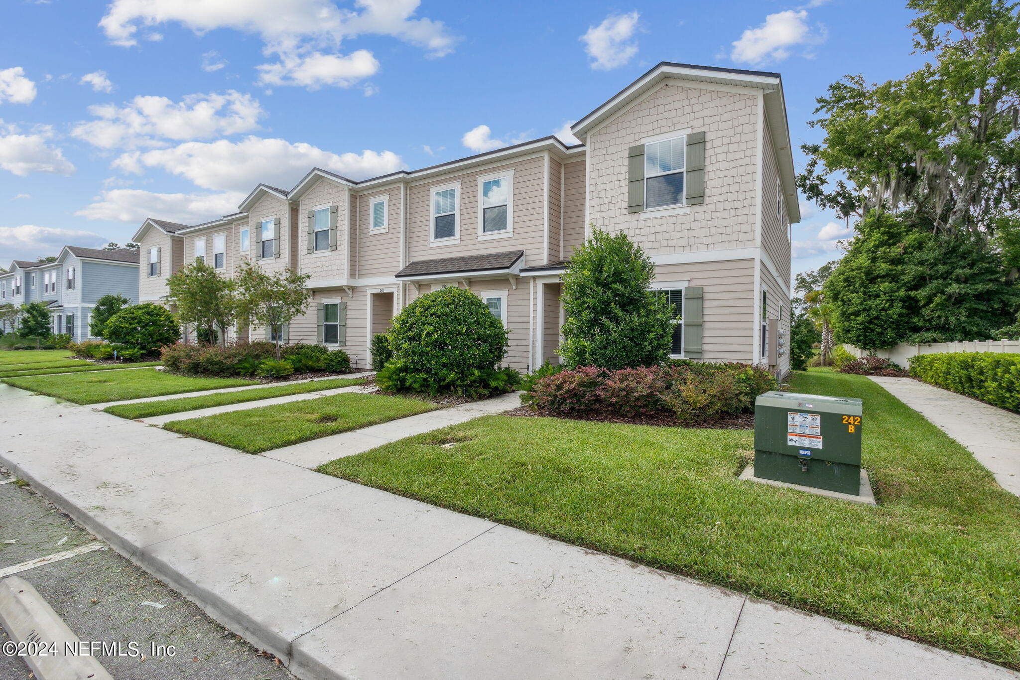 Photo 2 of 28 of 244 ANNIES Place townhome