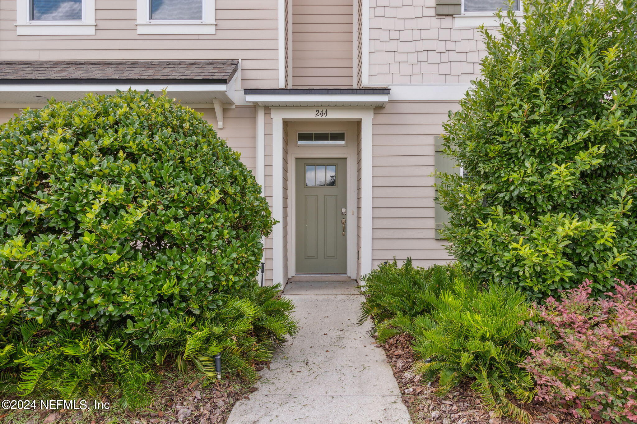 Photo 4 of 28 of 244 ANNIES Place townhome