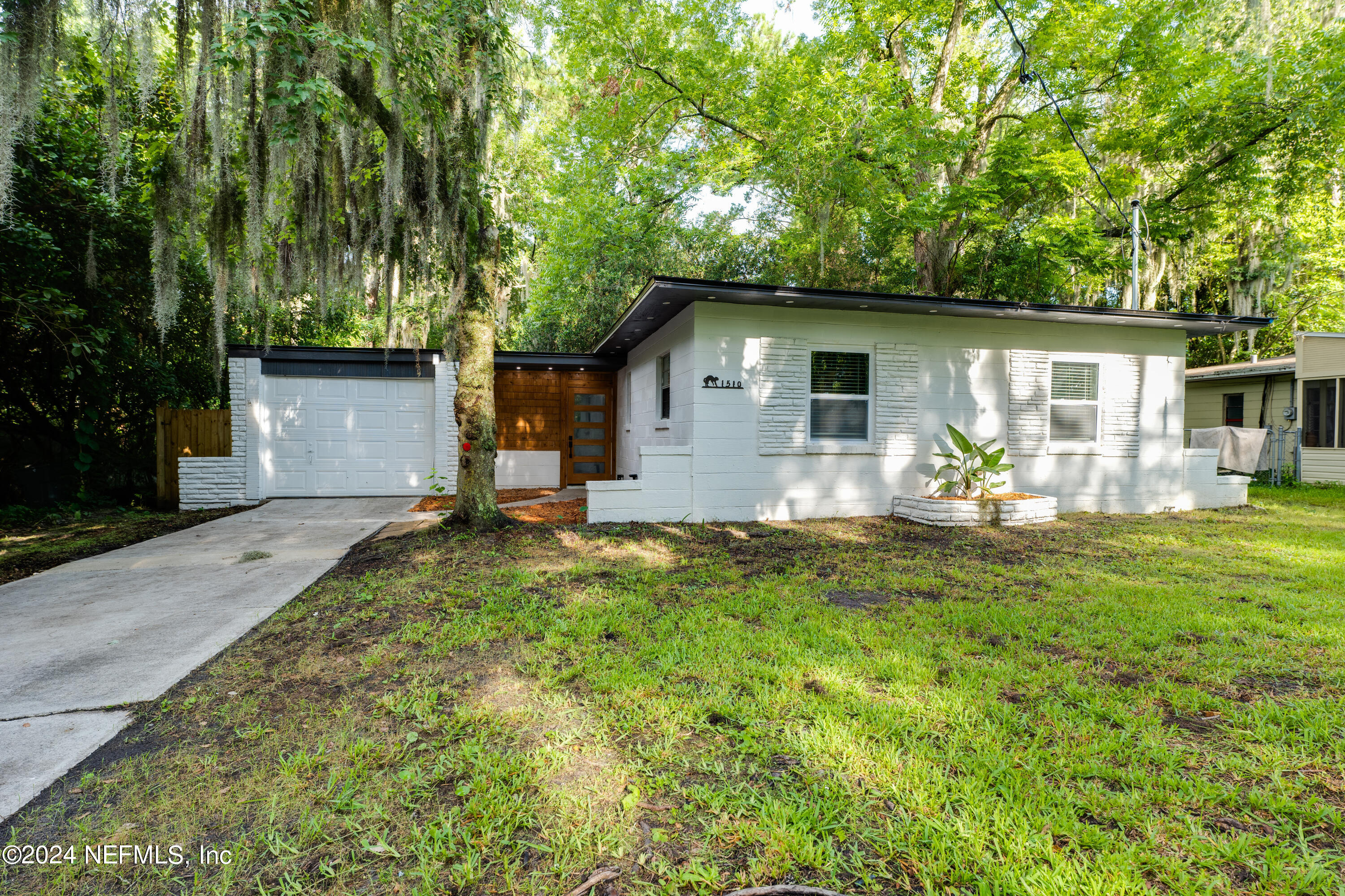 Photo 1 of 17 of 1510 STIMSON Street house