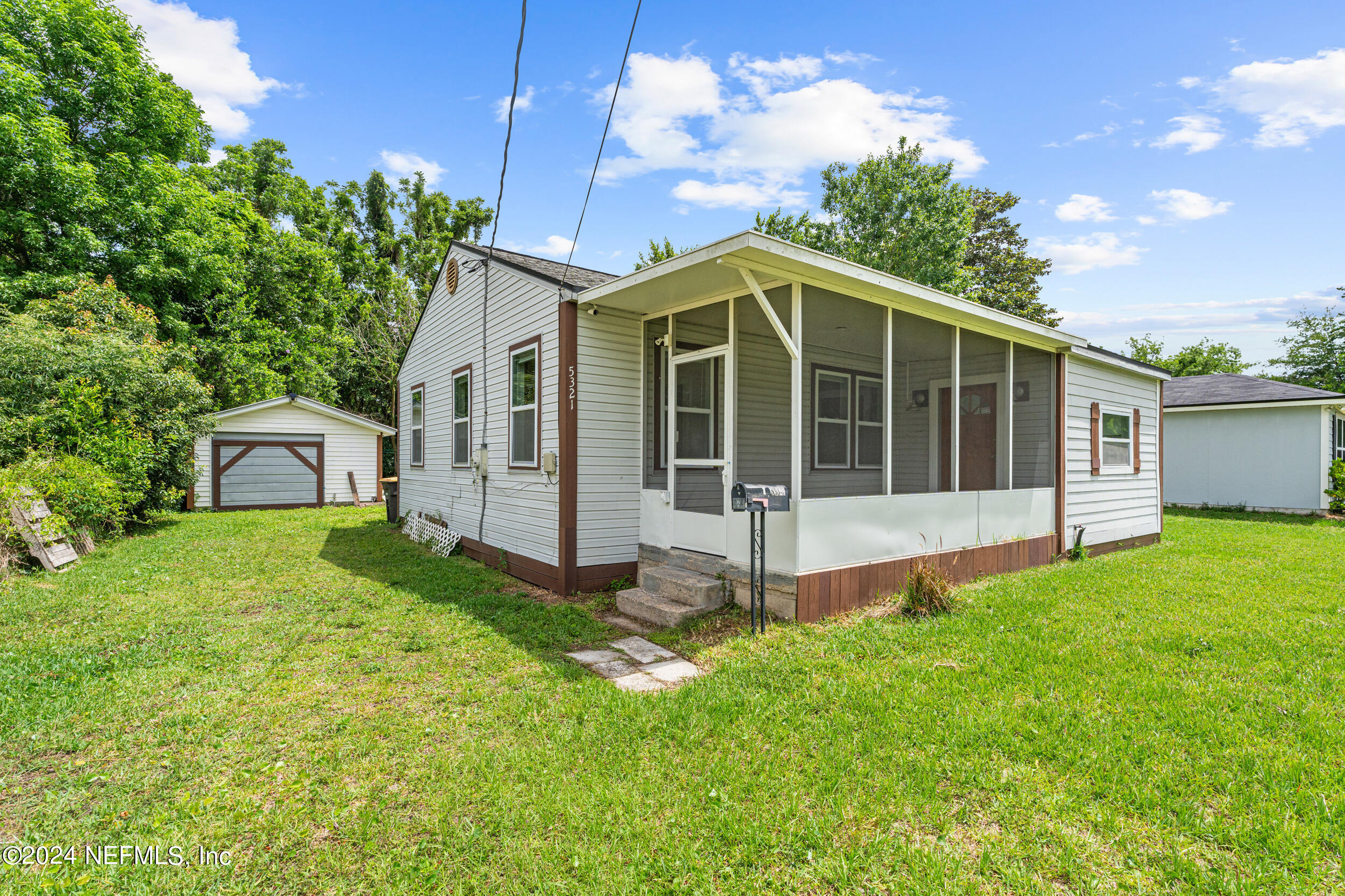 Photo 1 of 21 of 5321 COLONIAL Avenue house