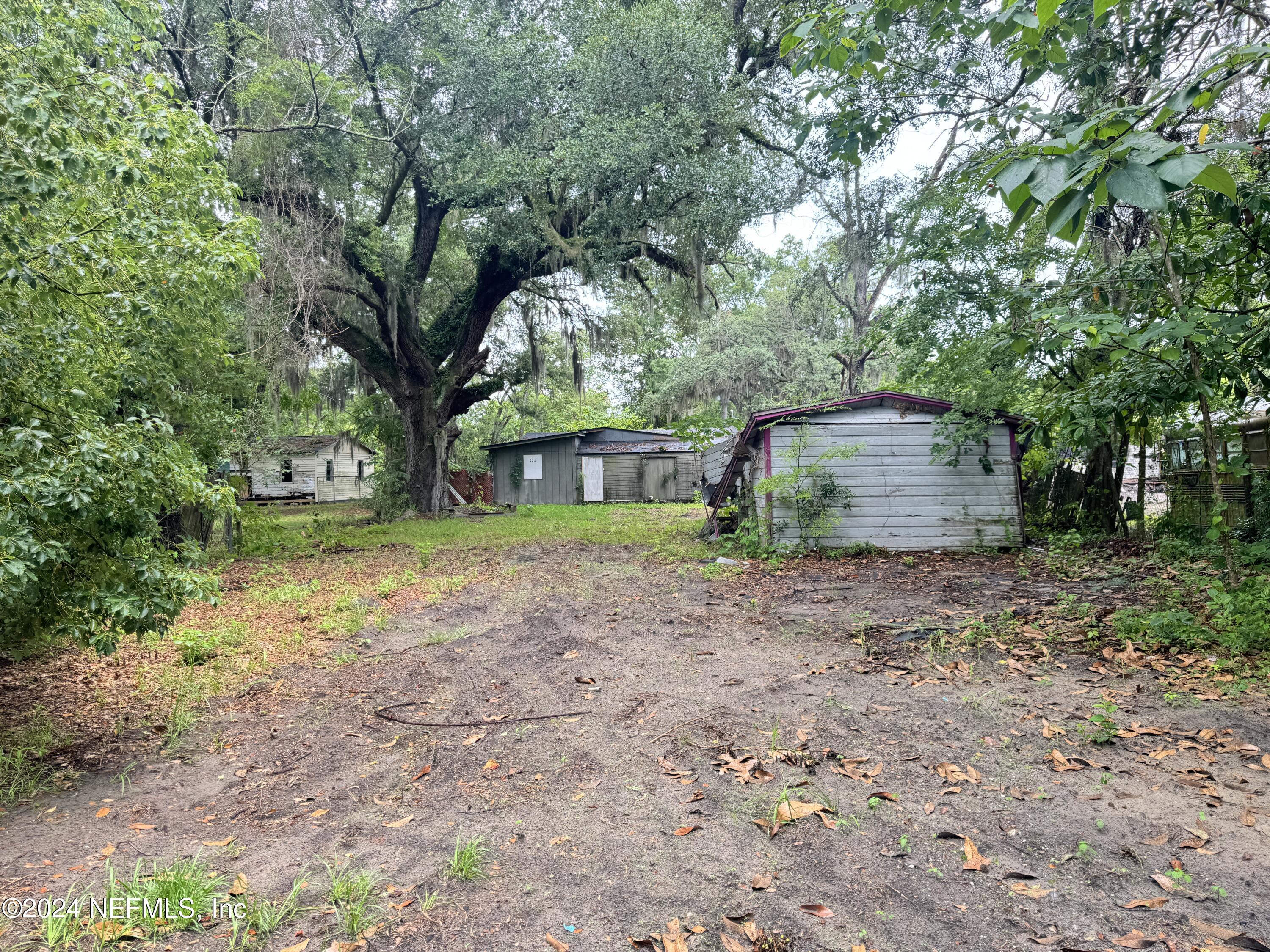 Photo 11 of 46 of 746 MCCARGO Street S house