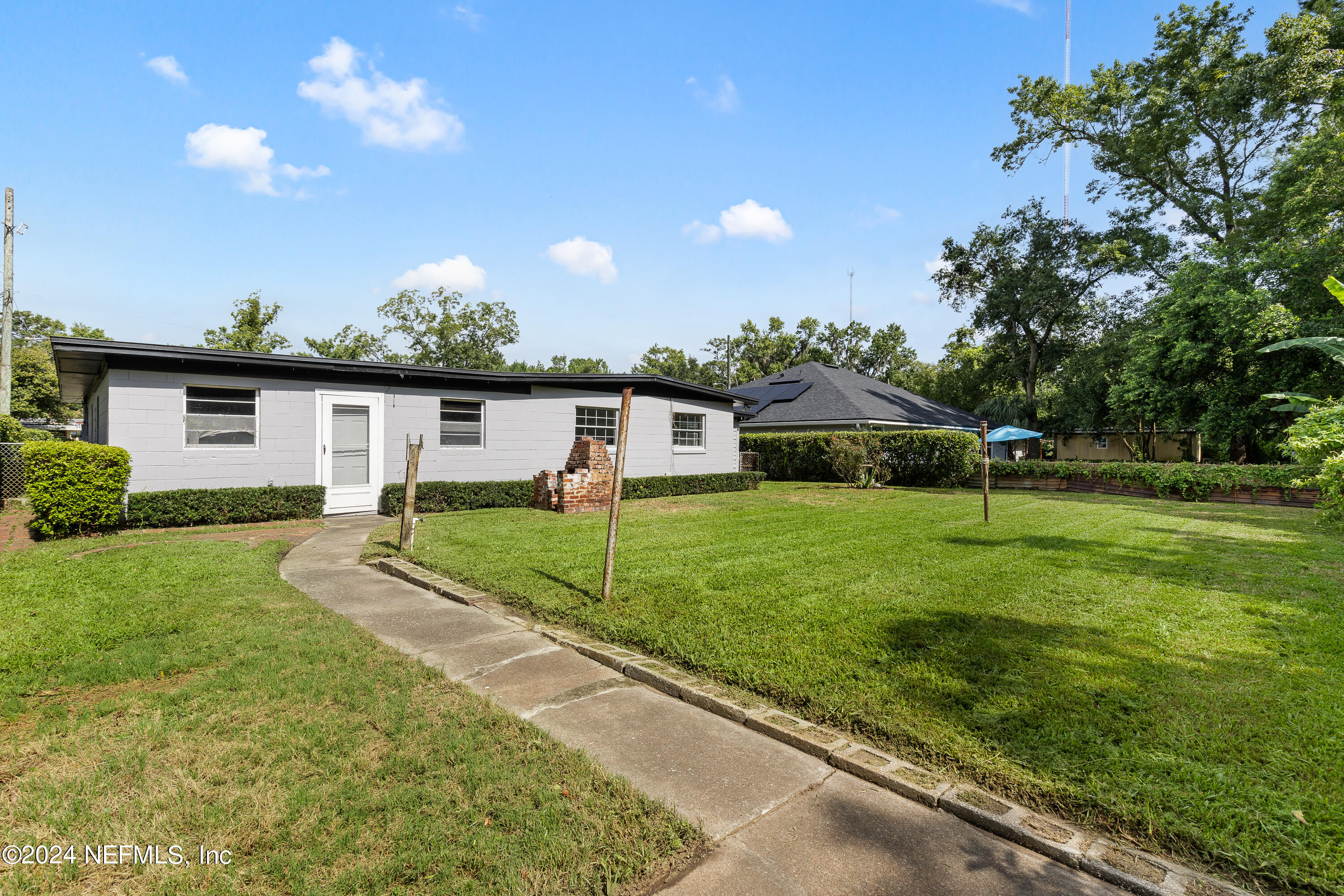 Photo 18 of 18 of 2909 BRACKRIDGE Boulevard E house