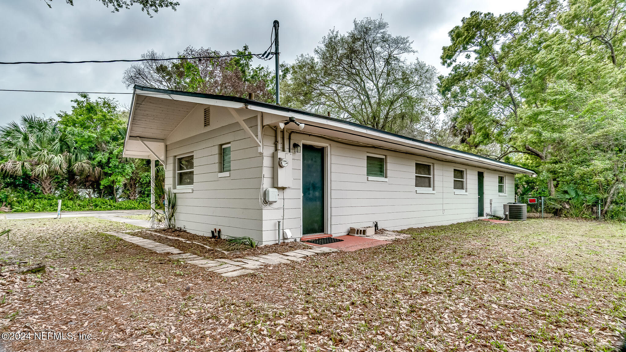 Photo 7 of 30 of 938 LAS ROBIDA Drive house